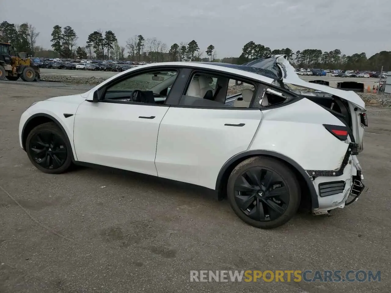 2 Photograph of a damaged car 7SAYGDEE3PF779919 TESLA MODEL Y 2023