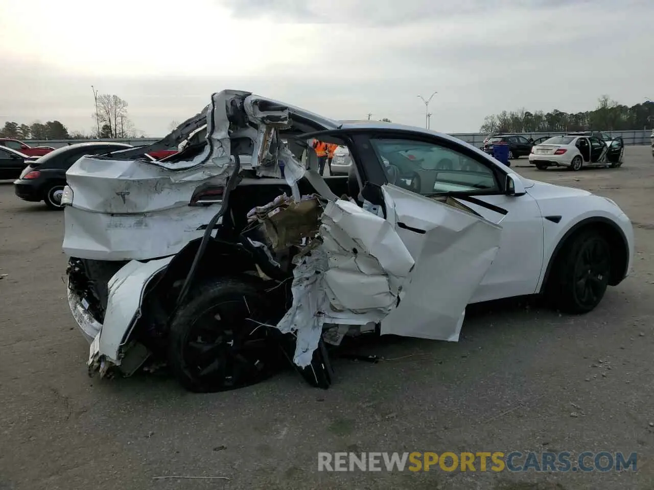 3 Photograph of a damaged car 7SAYGDEE3PF779919 TESLA MODEL Y 2023