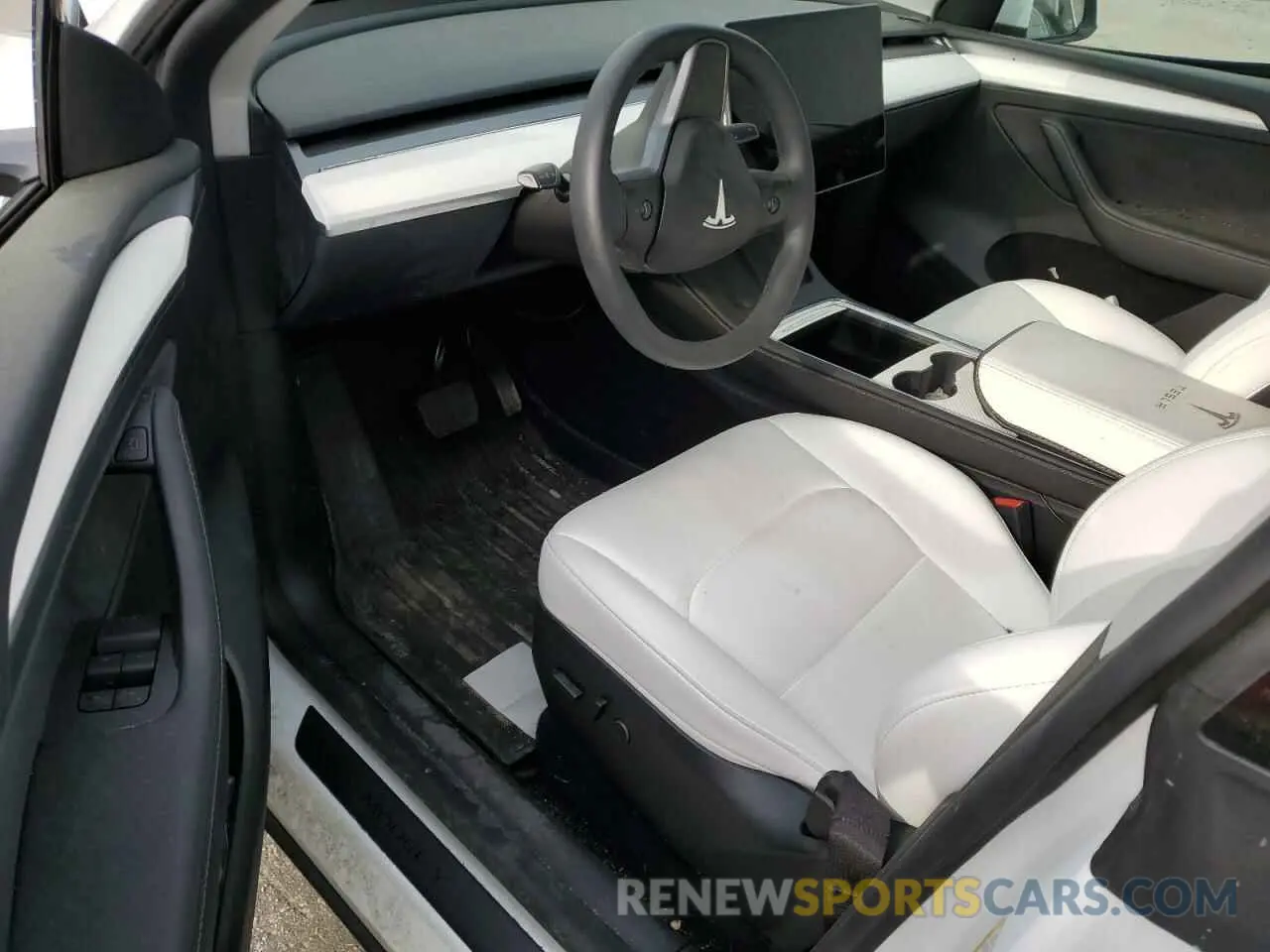 8 Photograph of a damaged car 7SAYGDEE3PF779919 TESLA MODEL Y 2023