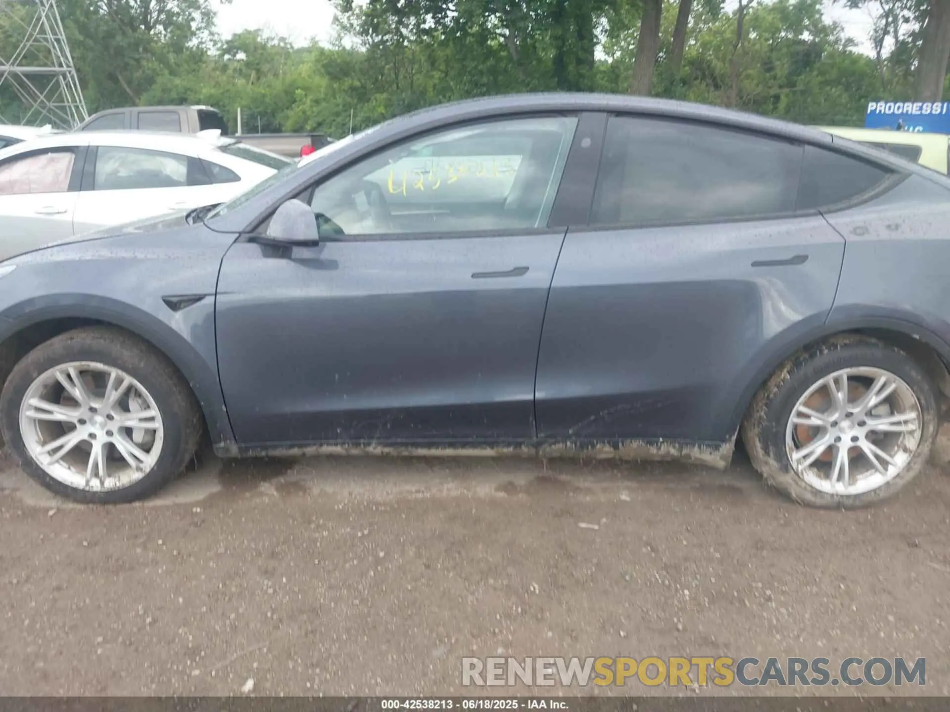 13 Фотография поврежденного автомобиля 7SAYGDEE3PF804236 TESLA MODEL Y 2023