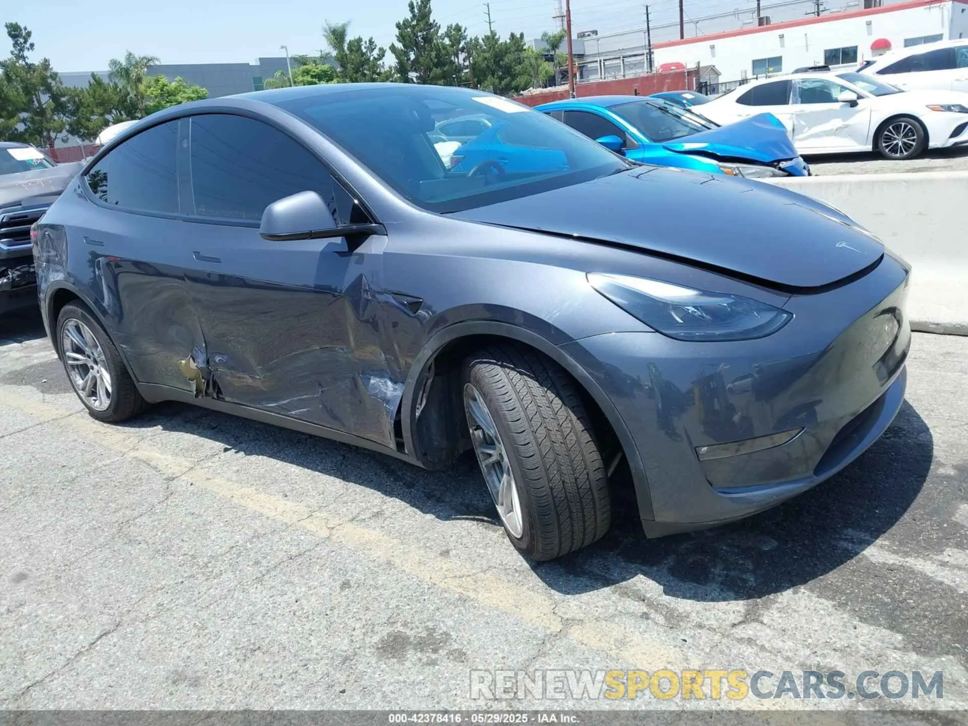 1 Photograph of a damaged car 7SAYGDEE3PF806715 TESLA MODEL Y 2023