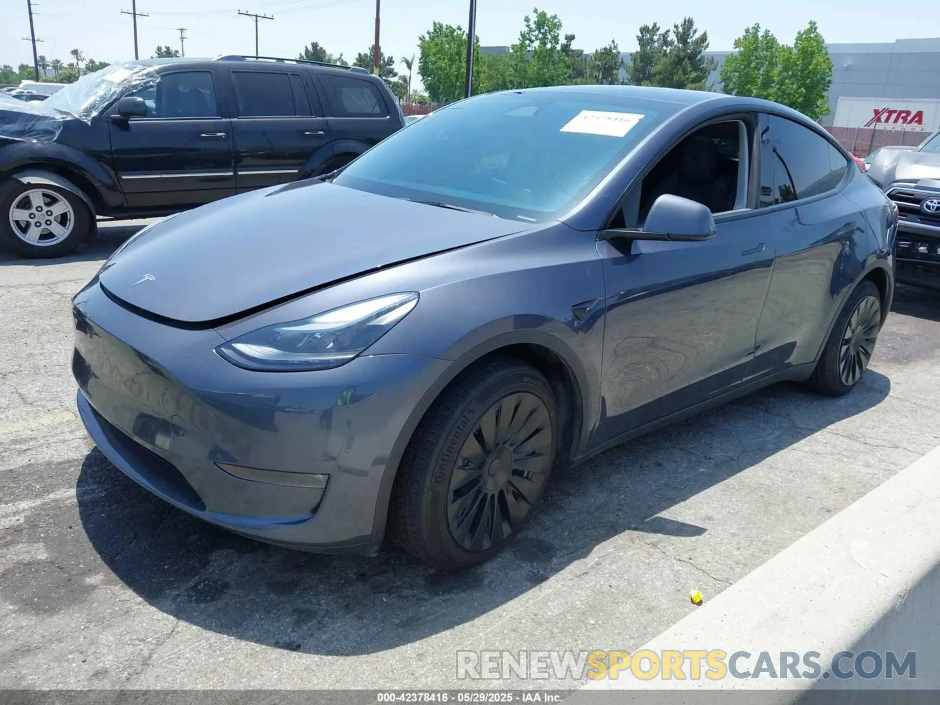 2 Photograph of a damaged car 7SAYGDEE3PF806715 TESLA MODEL Y 2023