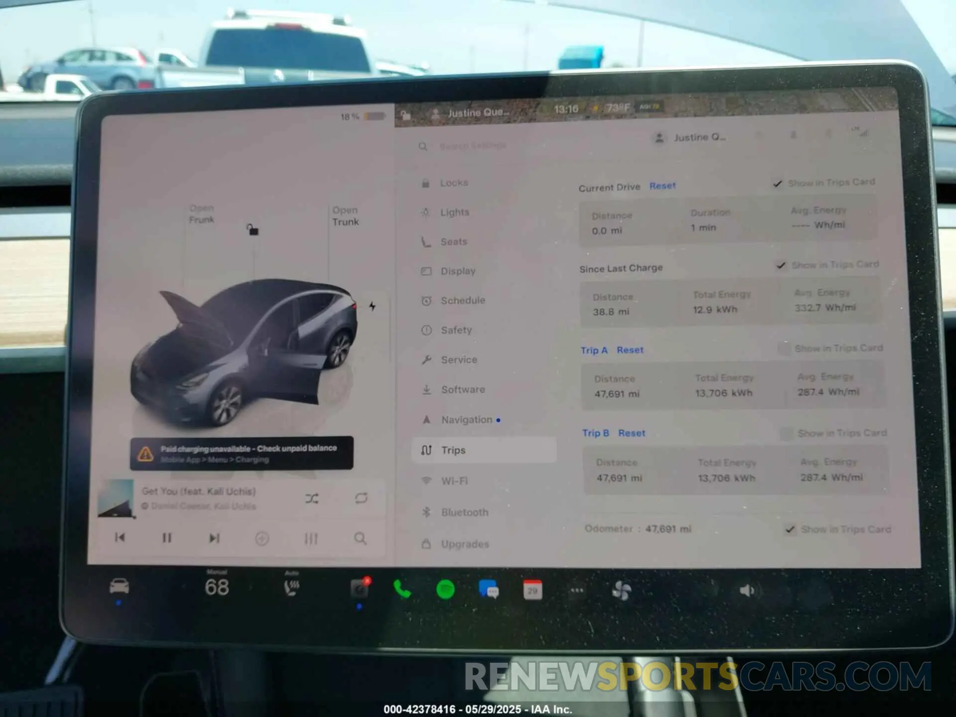 7 Photograph of a damaged car 7SAYGDEE3PF806715 TESLA MODEL Y 2023