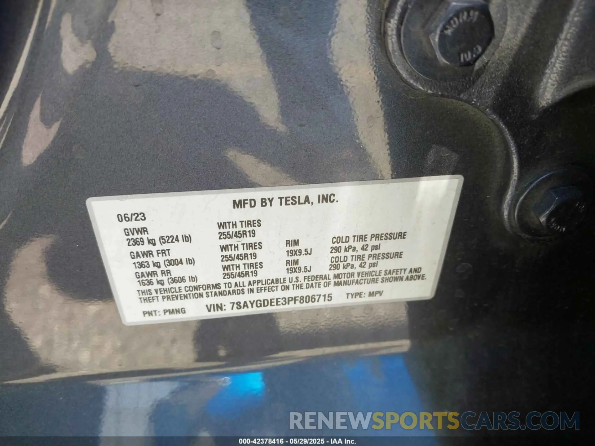 9 Photograph of a damaged car 7SAYGDEE3PF806715 TESLA MODEL Y 2023