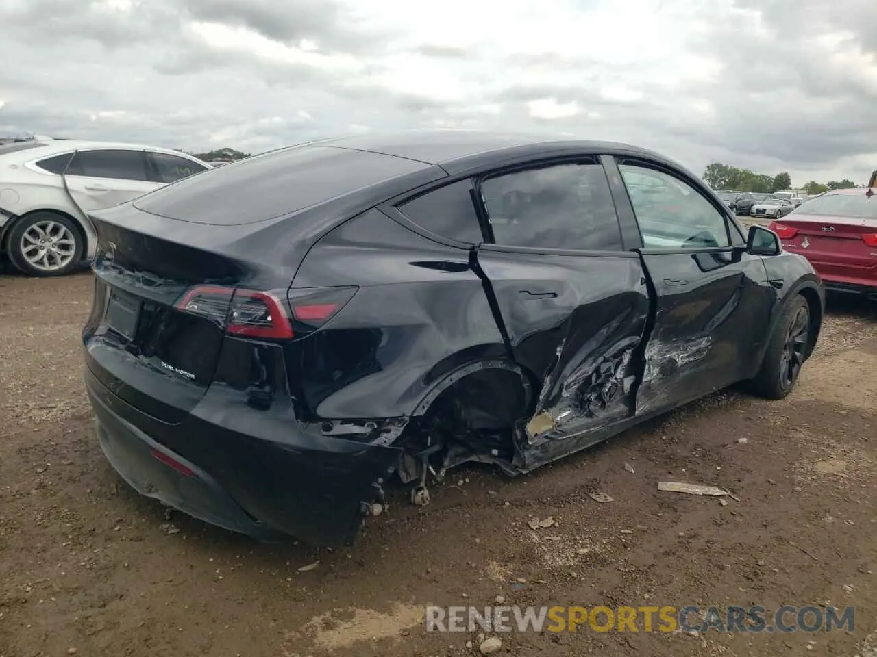 3 Photograph of a damaged car 7SAYGDEE3PF810604 TESLA MODEL Y 2023
