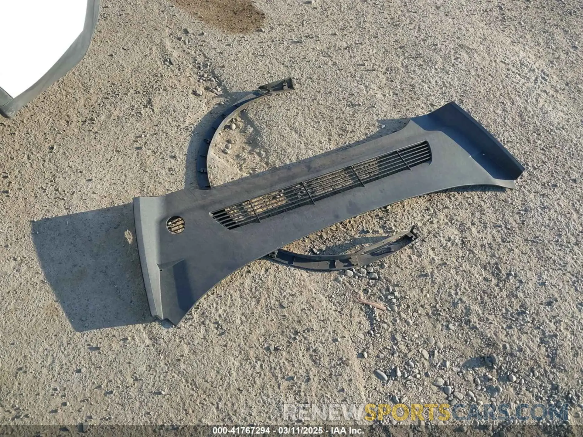 12 Photograph of a damaged car 7SAYGDEE3PF817097 TESLA MODEL Y 2023