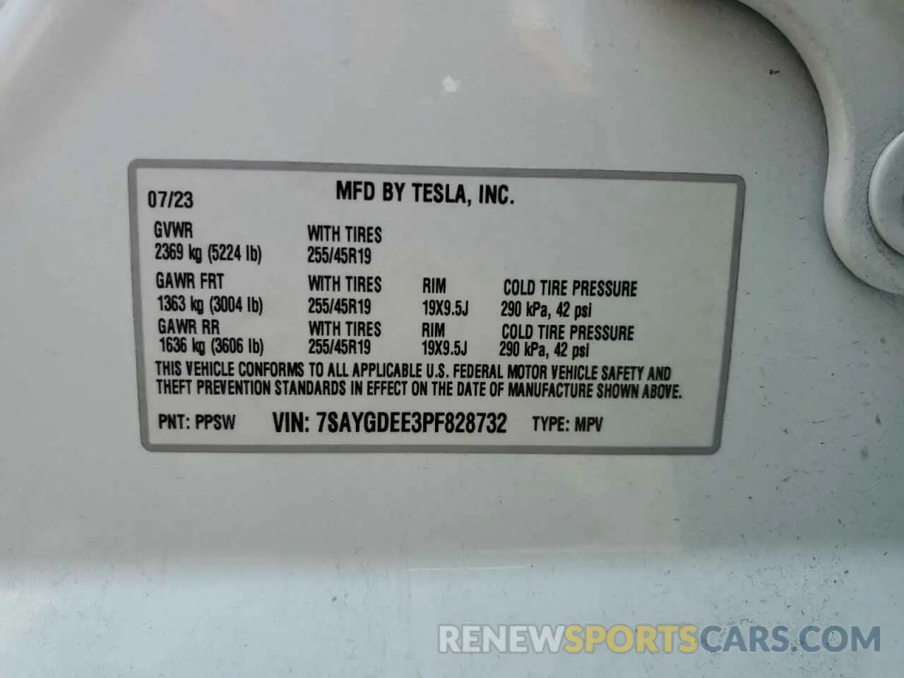 12 Photograph of a damaged car 7SAYGDEE3PF828732 TESLA MODEL Y 2023