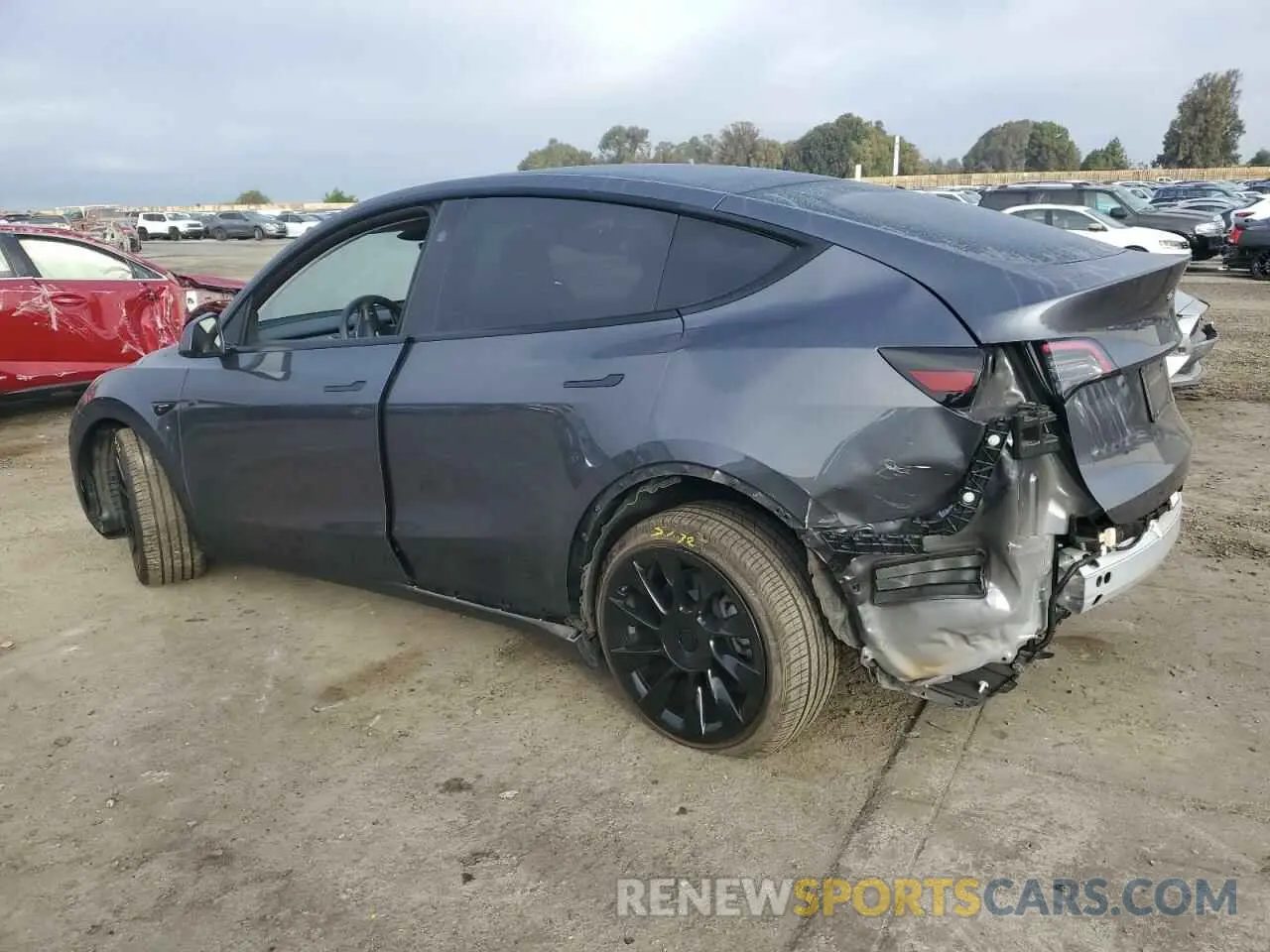 2 Photograph of a damaged car 7SAYGDEE3PF832005 TESLA MODEL Y 2023