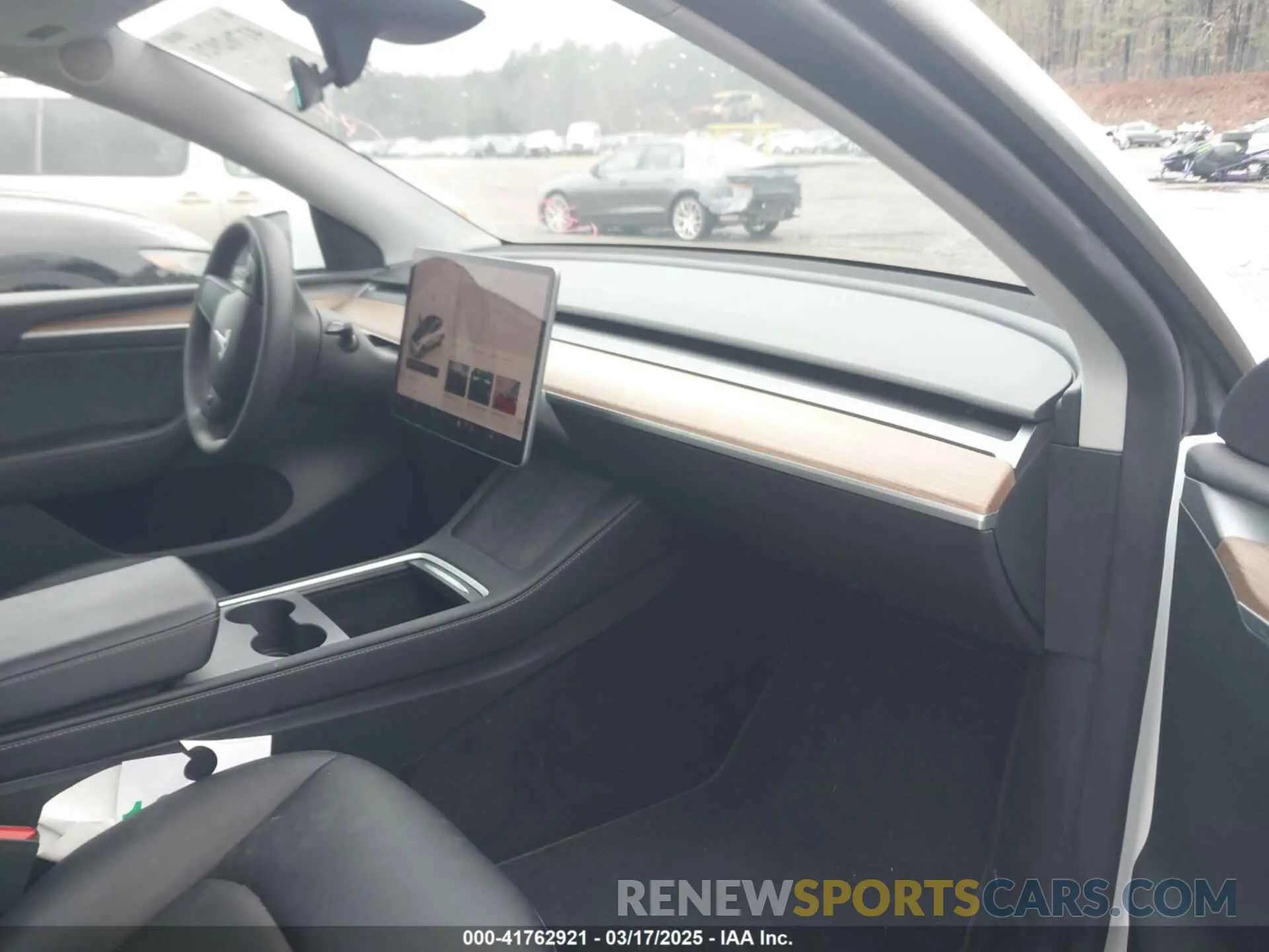 5 Photograph of a damaged car 7SAYGDEE3PF857633 TESLA MODEL Y 2023