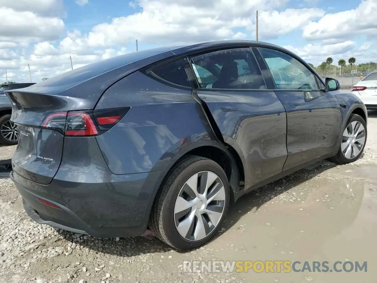 3 Photograph of a damaged car 7SAYGDEE3PF865697 TESLA MODEL Y 2023