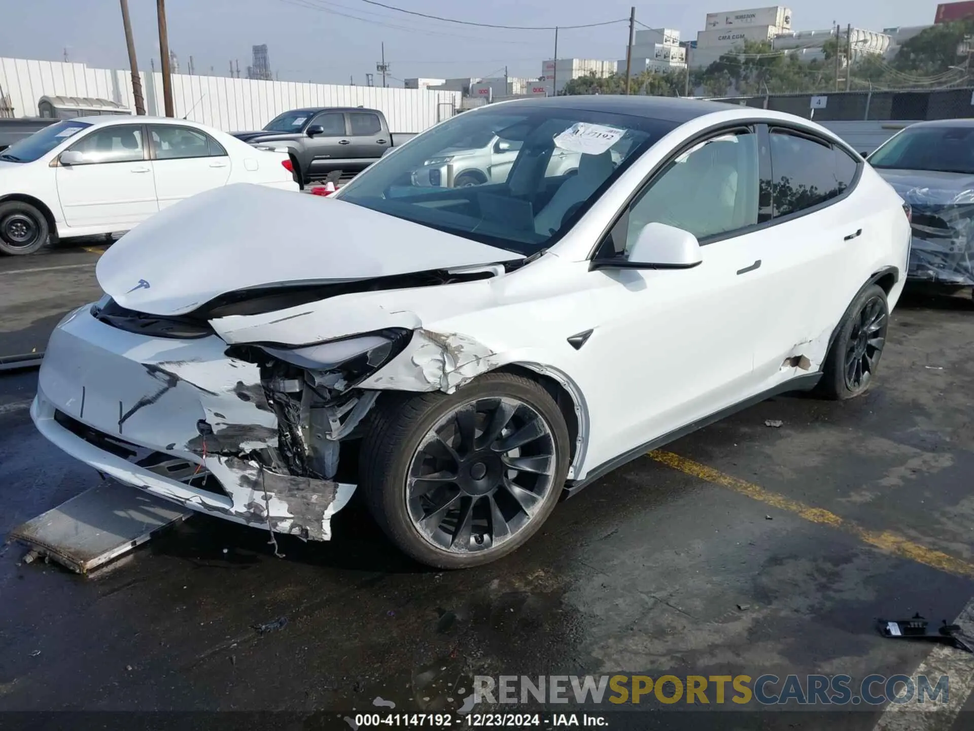 2 Фотография поврежденного автомобиля 7SAYGDEE3PF900030 TESLA MODEL Y 2023