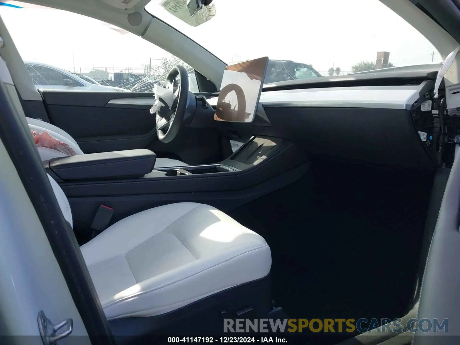 5 Фотография поврежденного автомобиля 7SAYGDEE3PF900030 TESLA MODEL Y 2023