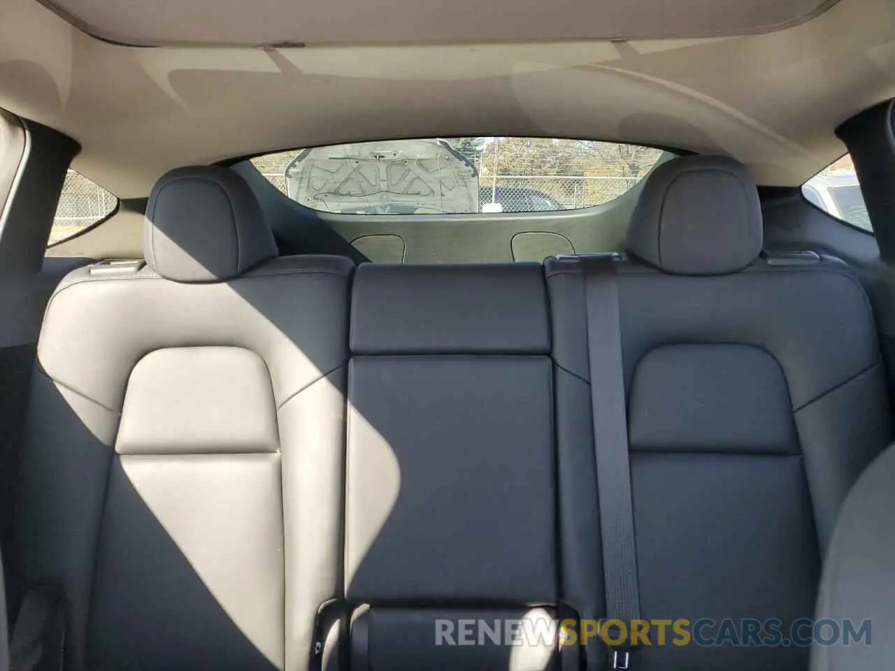 10 Photograph of a damaged car 7SAYGDEE4PA023884 TESLA MODEL Y 2023