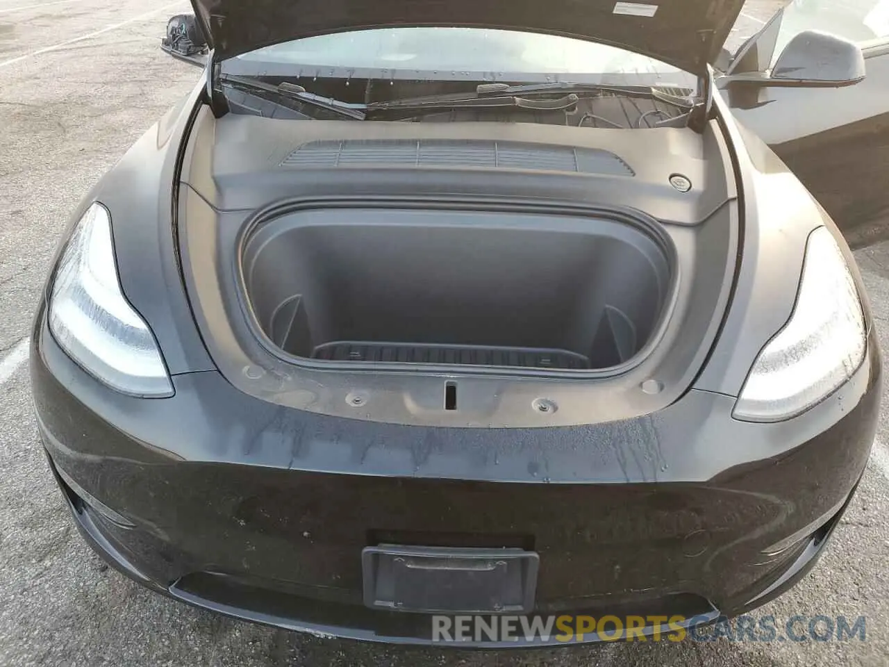 12 Photograph of a damaged car 7SAYGDEE4PA025344 TESLA MODEL Y 2023