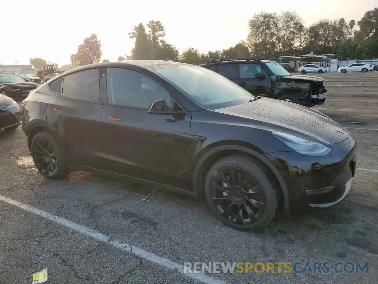 4 Photograph of a damaged car 7SAYGDEE4PA025344 TESLA MODEL Y 2023