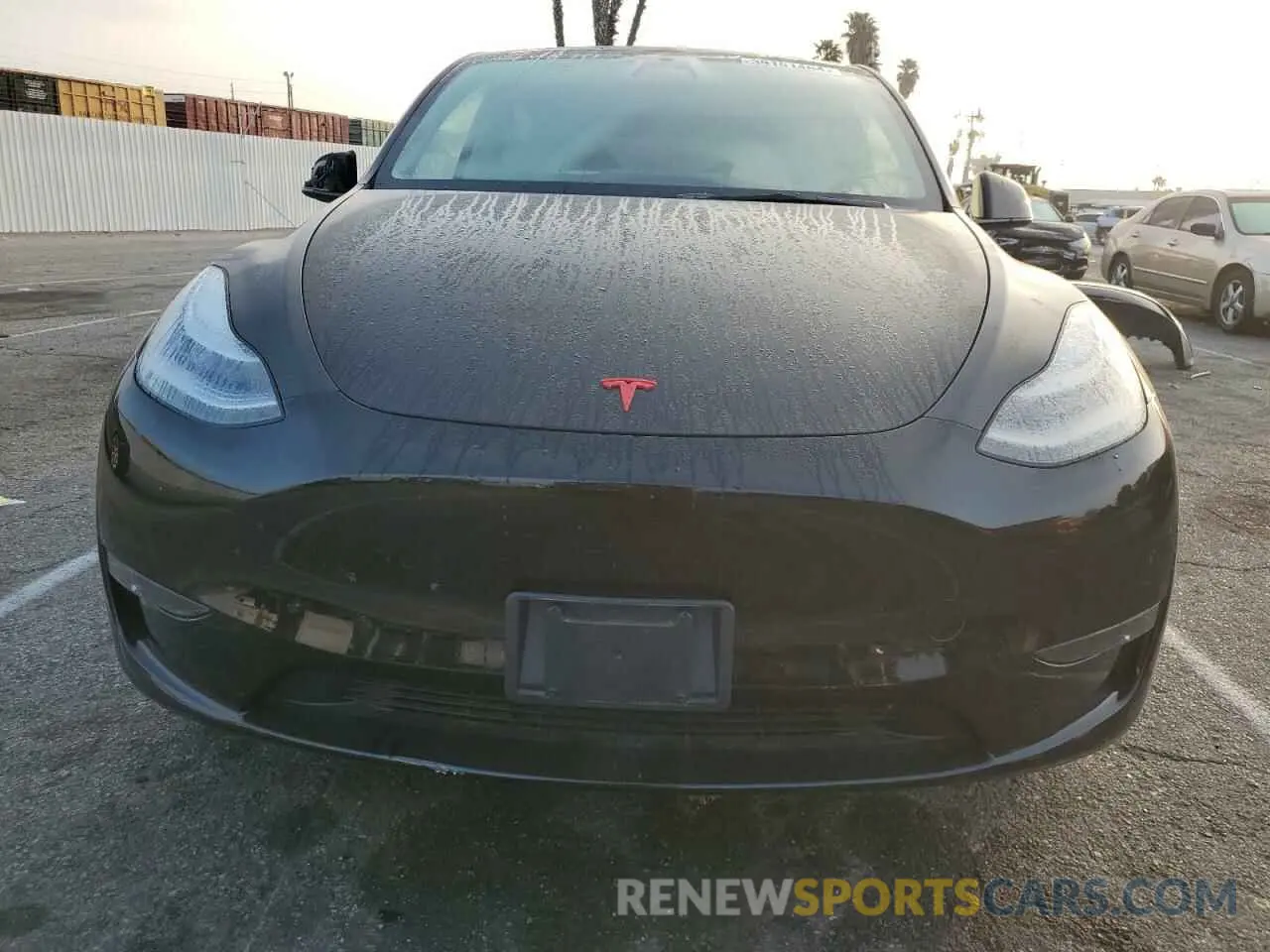 5 Photograph of a damaged car 7SAYGDEE4PA025344 TESLA MODEL Y 2023