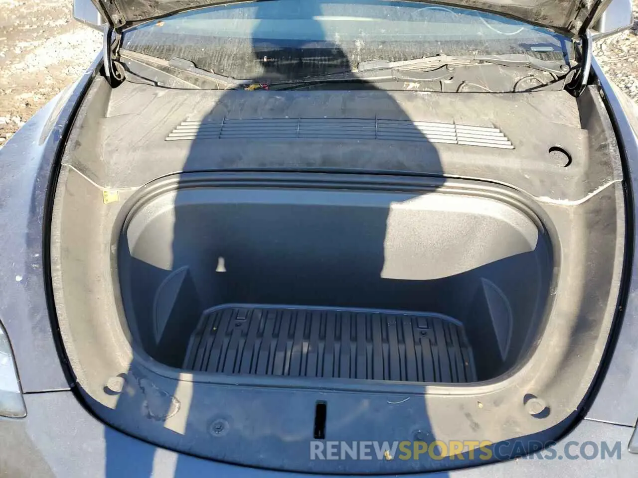12 Photograph of a damaged car 7SAYGDEE4PA028616 TESLA MODEL Y 2023