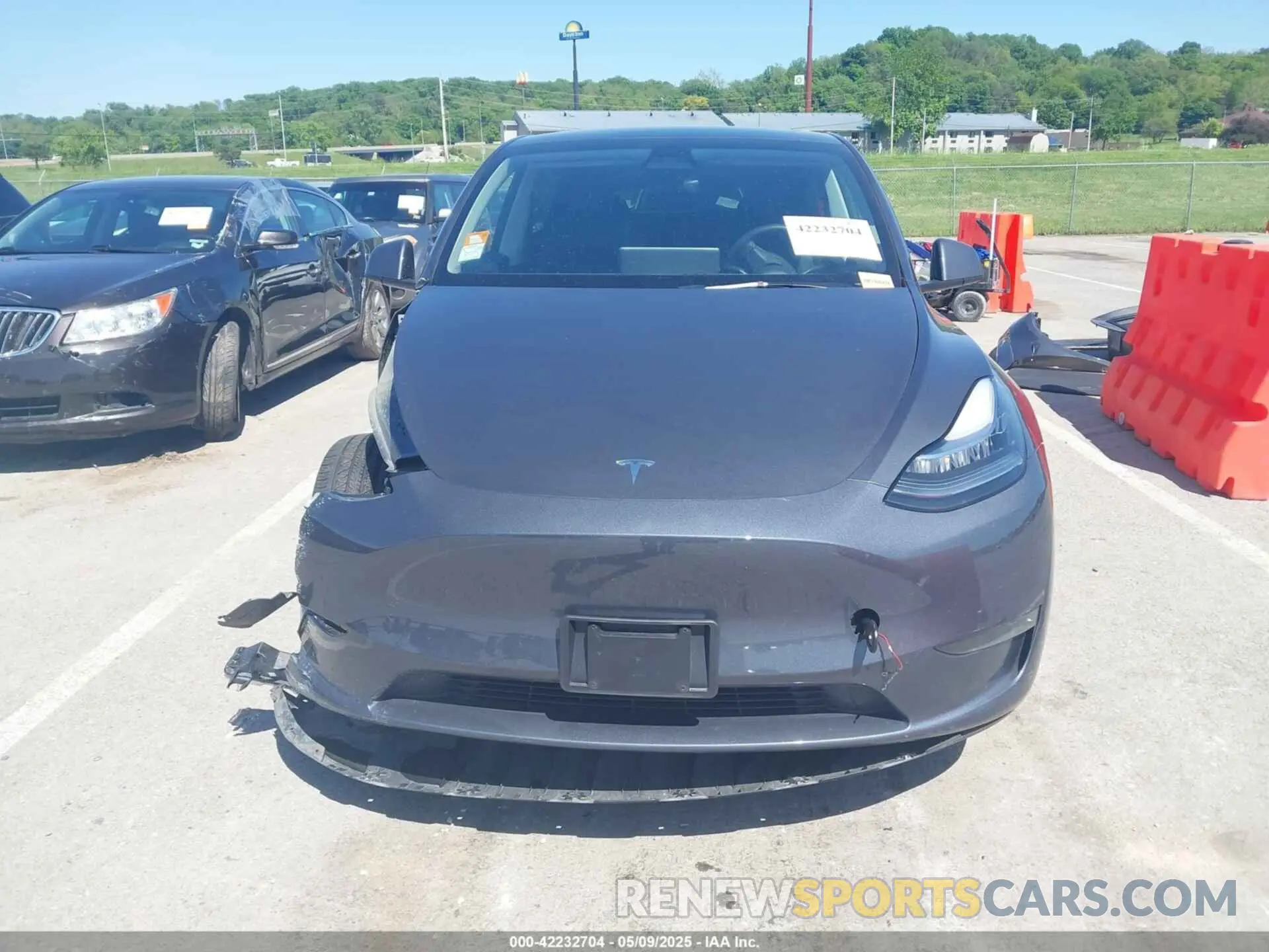13 Photograph of a damaged car 7SAYGDEE4PA037218 TESLA MODEL Y 2023