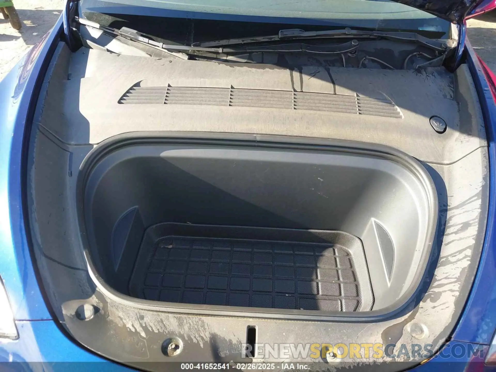 10 Фотография поврежденного автомобиля 7SAYGDEE4PA042757 TESLA MODEL Y 2023