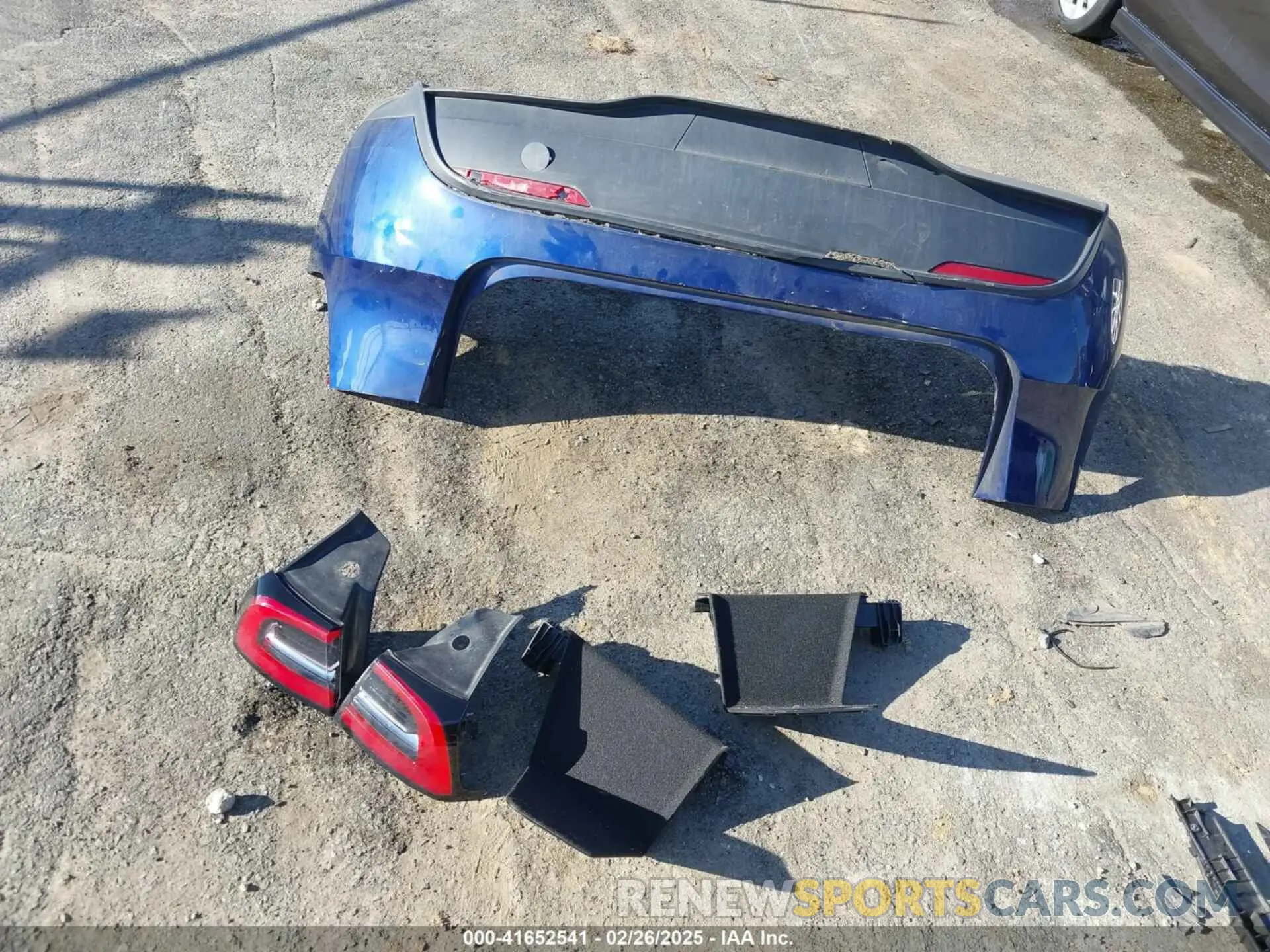 12 Фотография поврежденного автомобиля 7SAYGDEE4PA042757 TESLA MODEL Y 2023