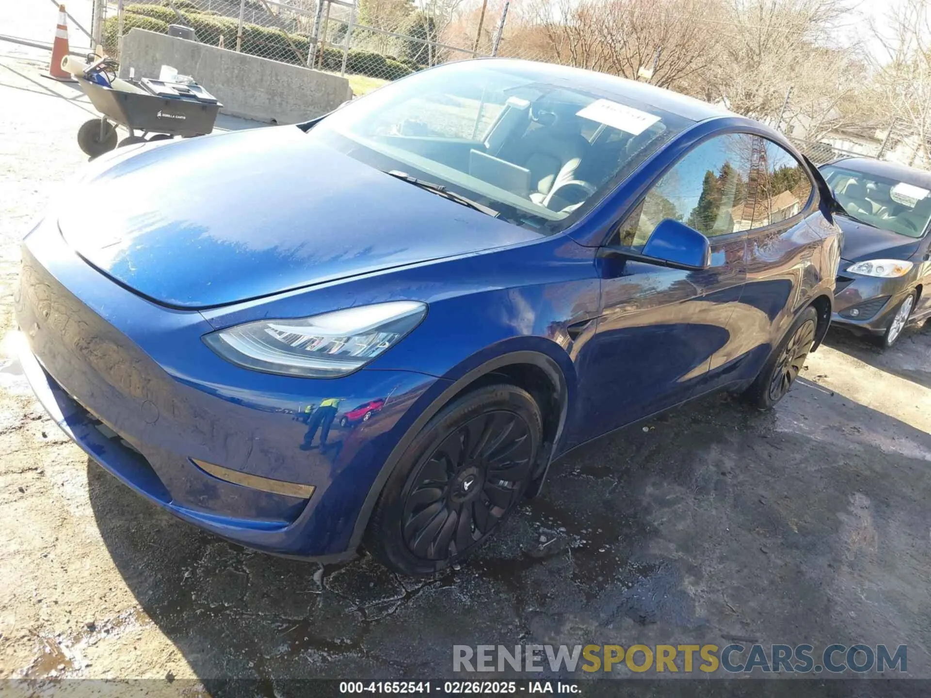 2 Фотография поврежденного автомобиля 7SAYGDEE4PA042757 TESLA MODEL Y 2023