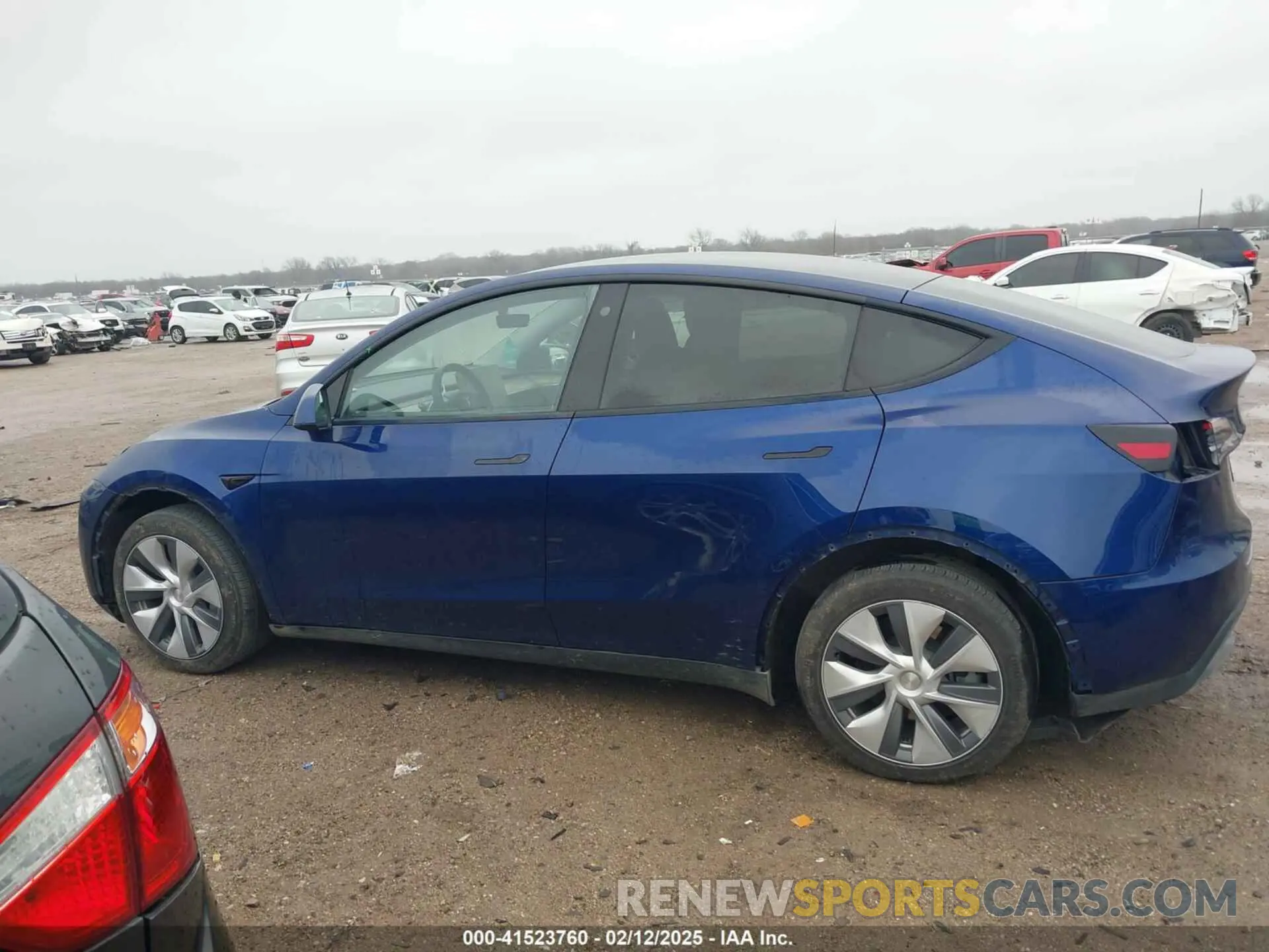 14 Photograph of a damaged car 7SAYGDEE4PA064743 TESLA MODEL Y 2023