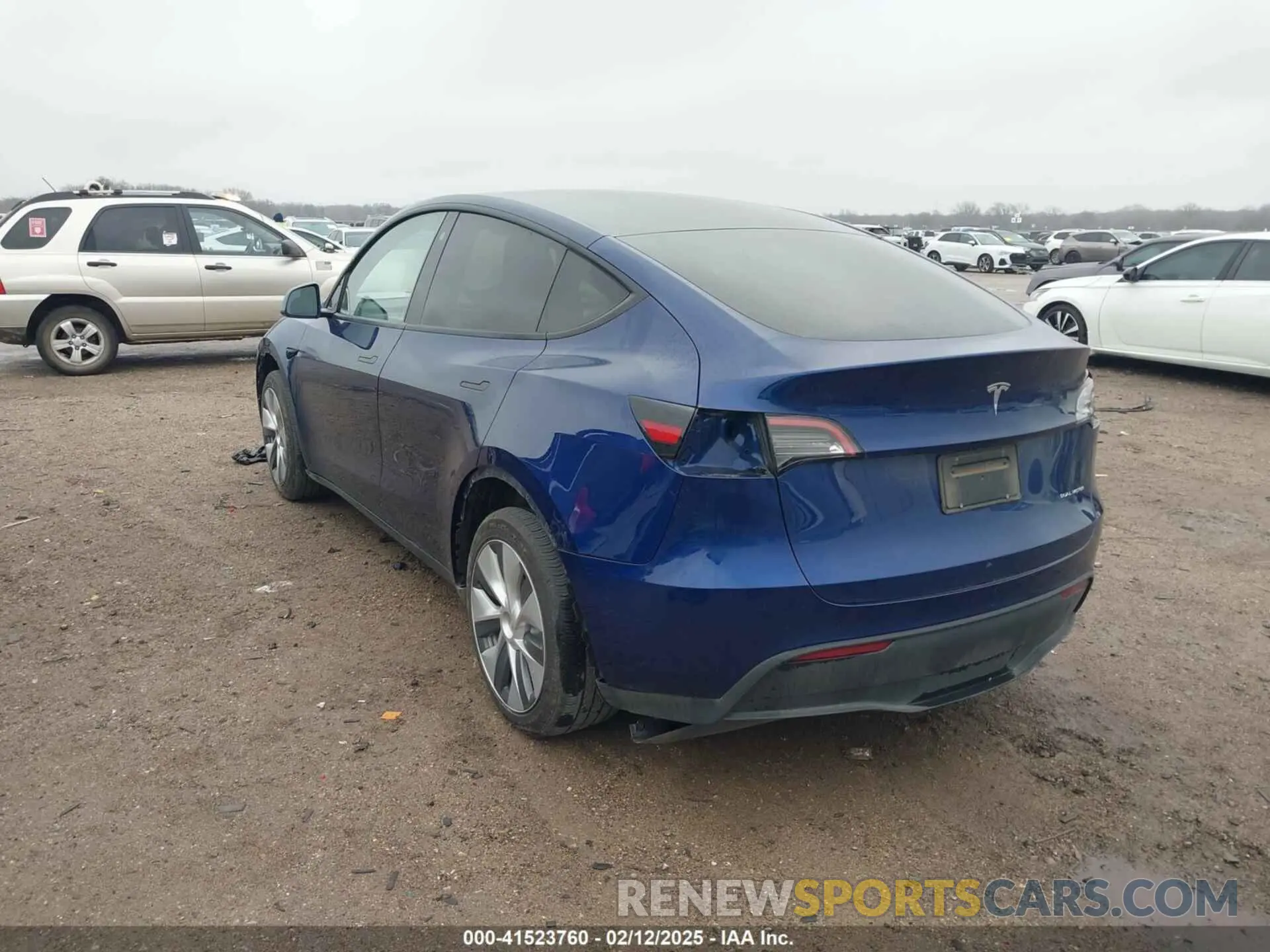 3 Photograph of a damaged car 7SAYGDEE4PA064743 TESLA MODEL Y 2023