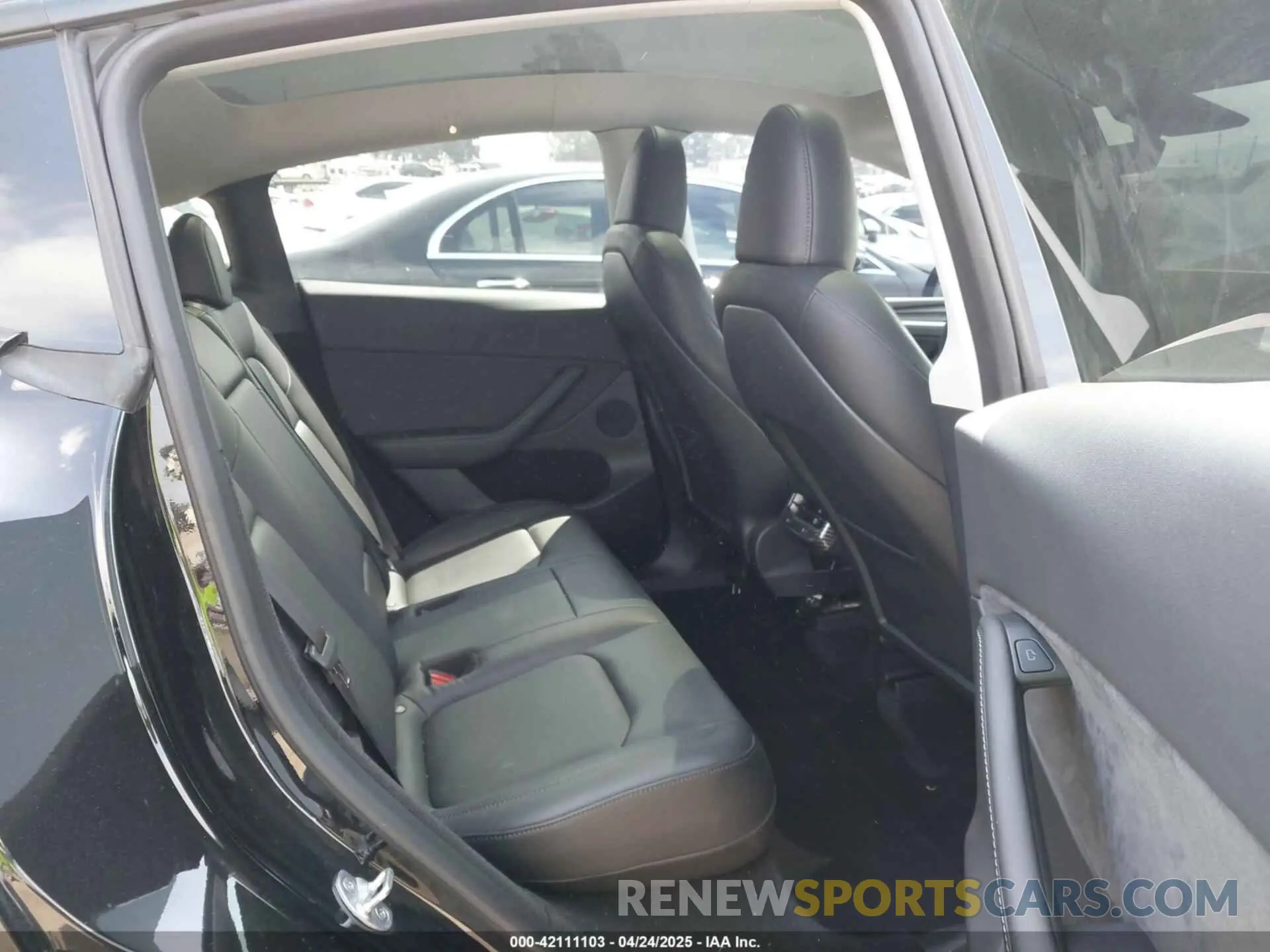 8 Фотография поврежденного автомобиля 7SAYGDEE4PA073166 TESLA MODEL Y 2023