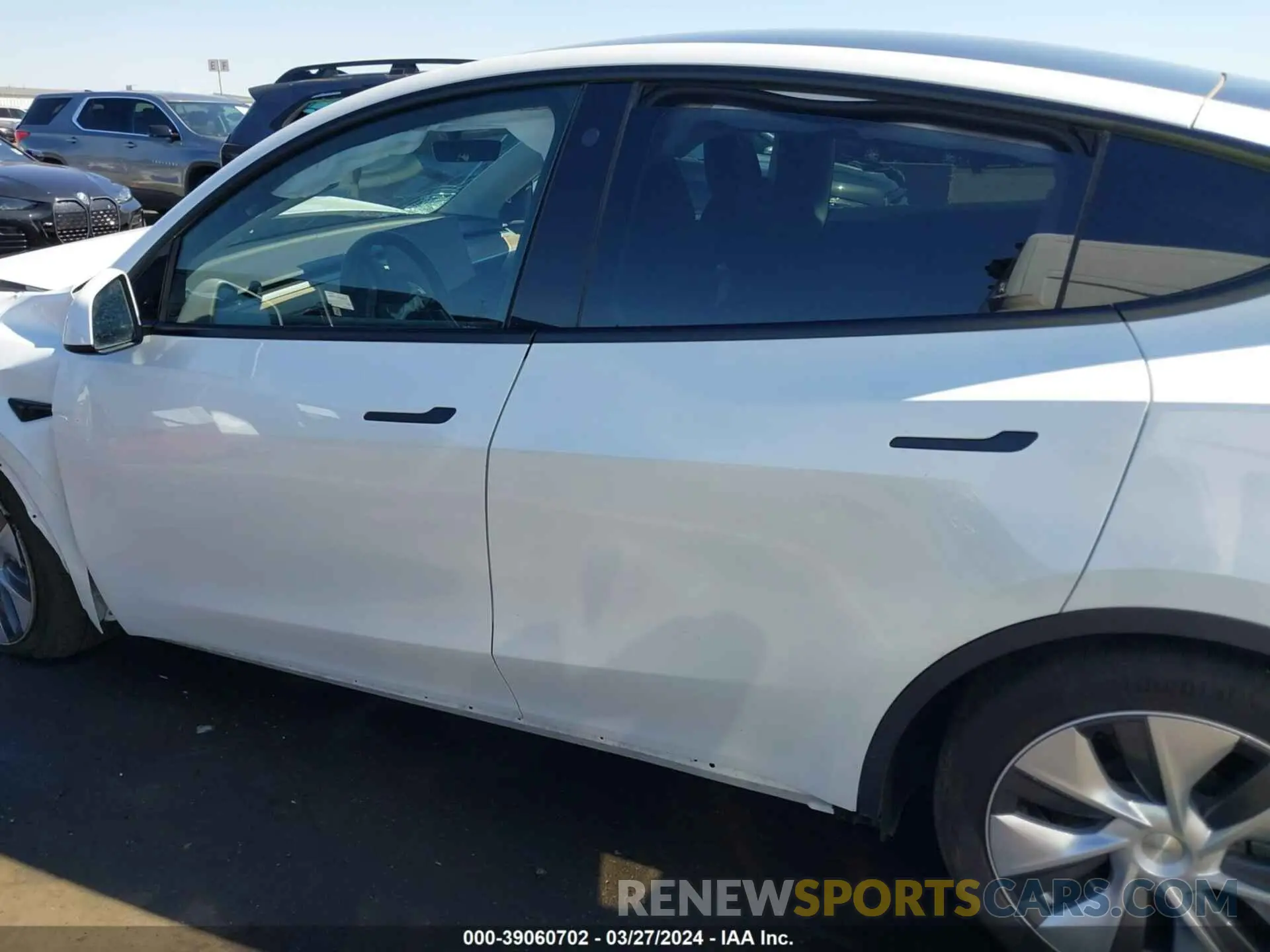 15 Photograph of a damaged car 7SAYGDEE4PA108062 TESLA MODEL Y 2023