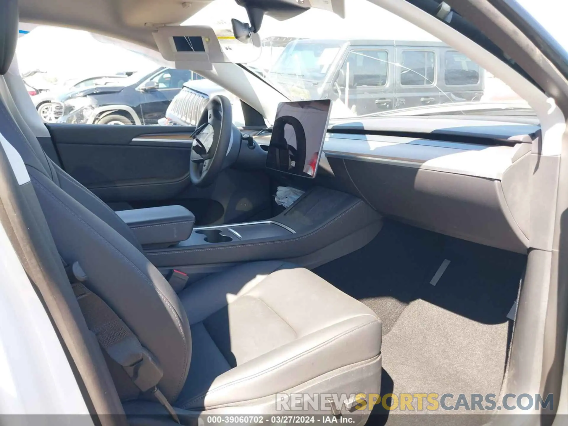5 Photograph of a damaged car 7SAYGDEE4PA108062 TESLA MODEL Y 2023