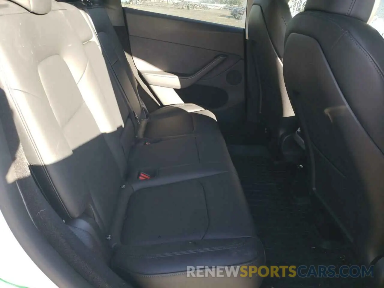 11 Photograph of a damaged car 7SAYGDEE4PA125640 TESLA MODEL Y 2023