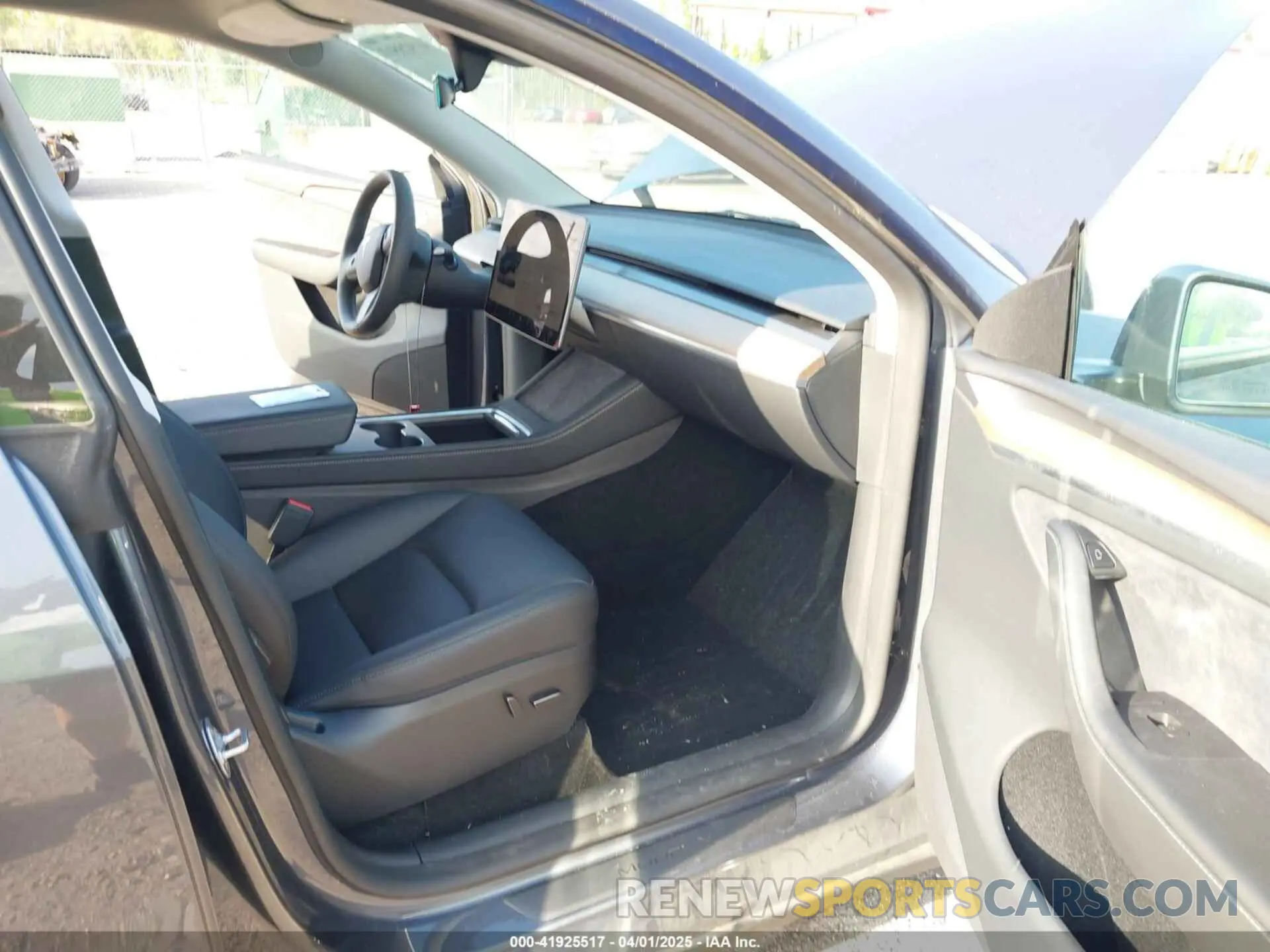 5 Фотография поврежденного автомобиля 7SAYGDEE4PA139277 TESLA MODEL Y 2023