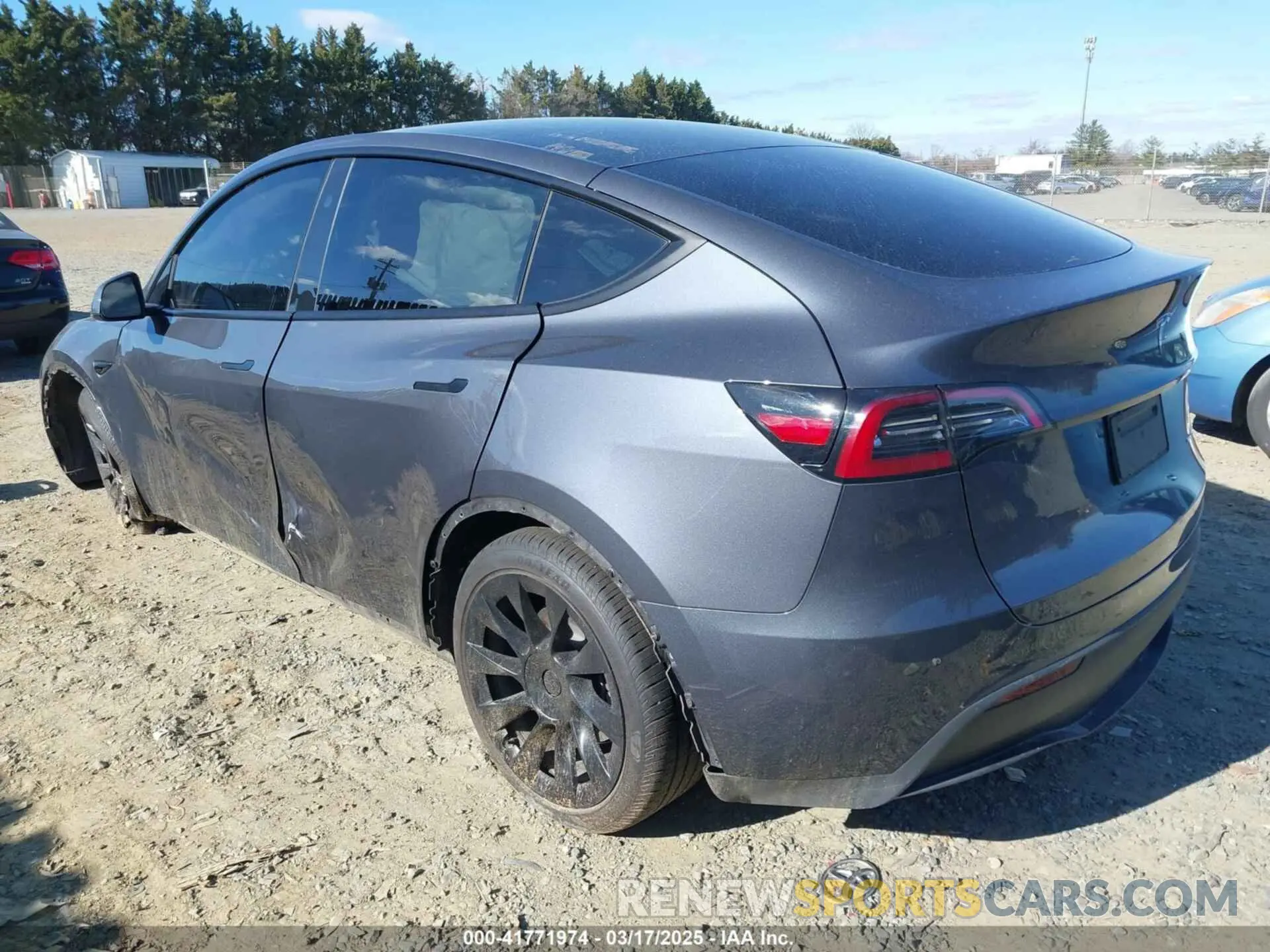 3 Фотография поврежденного автомобиля 7SAYGDEE4PA145922 TESLA MODEL Y 2023