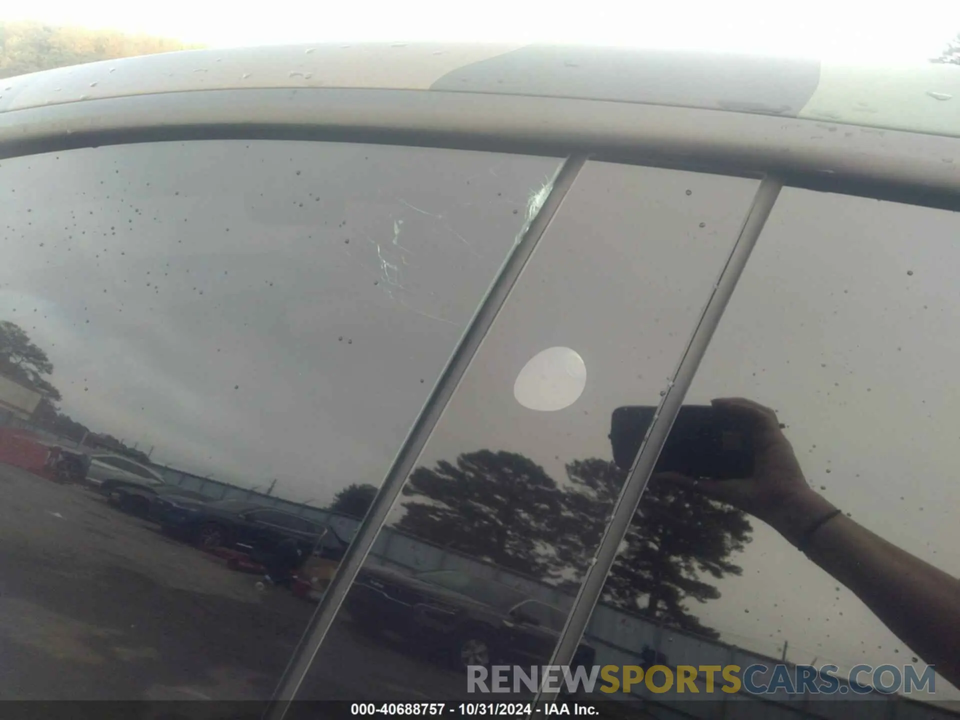 19 Photograph of a damaged car 7SAYGDEE4PA178726 TESLA MODEL Y 2023