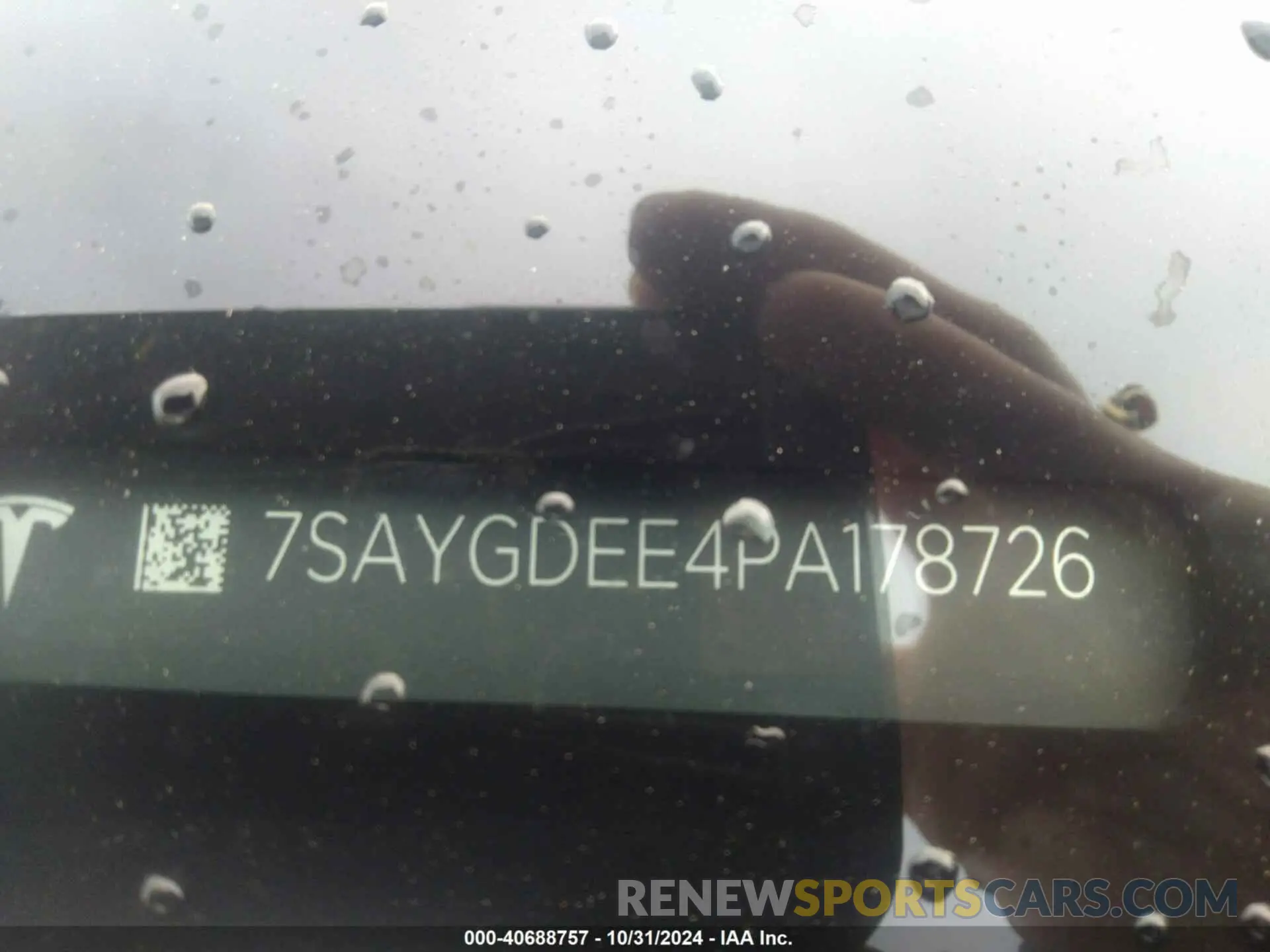 9 Photograph of a damaged car 7SAYGDEE4PA178726 TESLA MODEL Y 2023