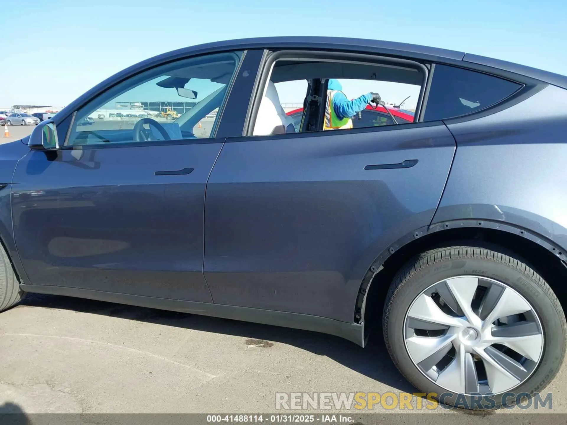14 Photograph of a damaged car 7SAYGDEE4PA181013 TESLA MODEL Y 2023