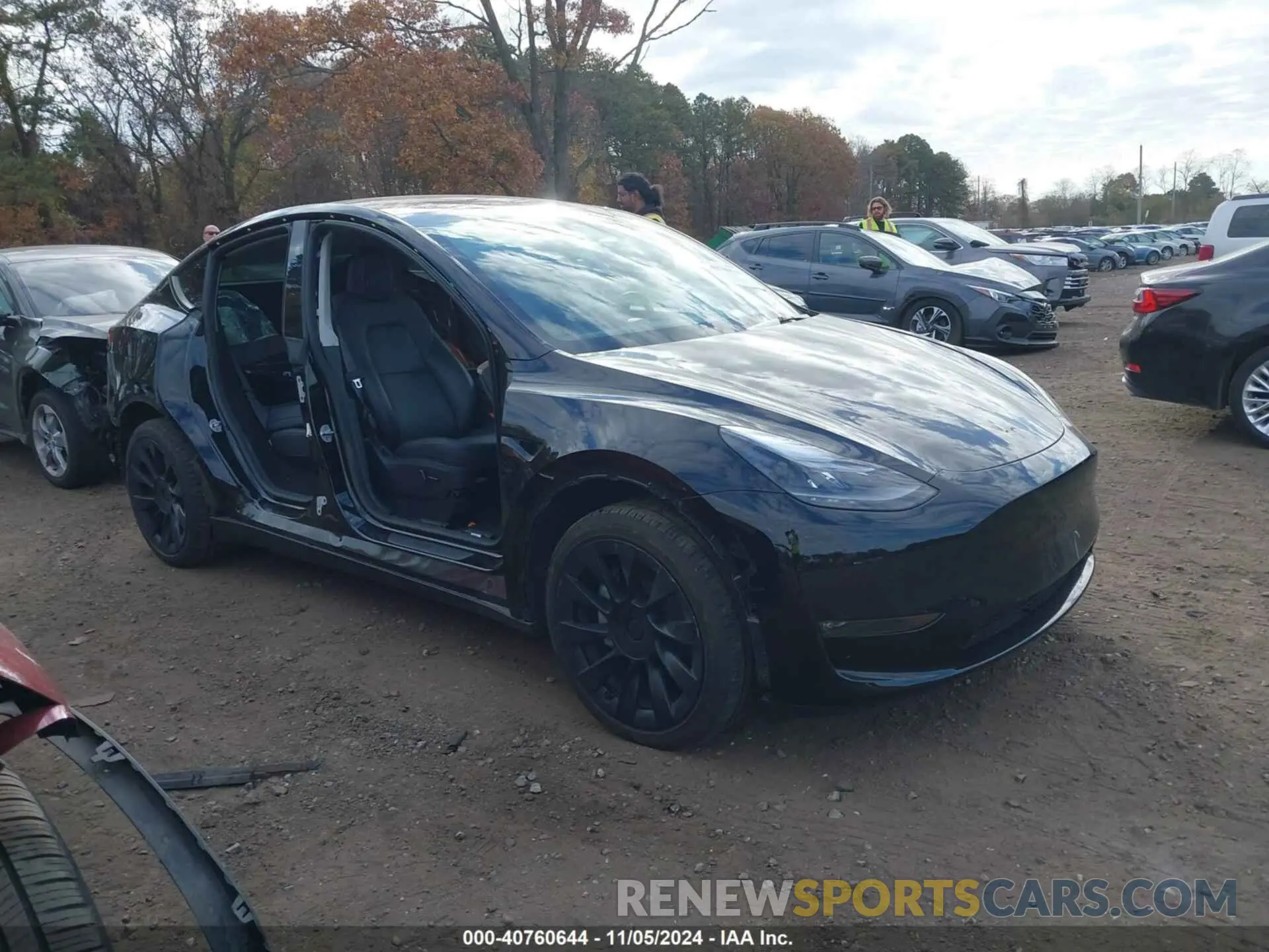 13 Photograph of a damaged car 7SAYGDEE4PA185160 TESLA MODEL Y 2023