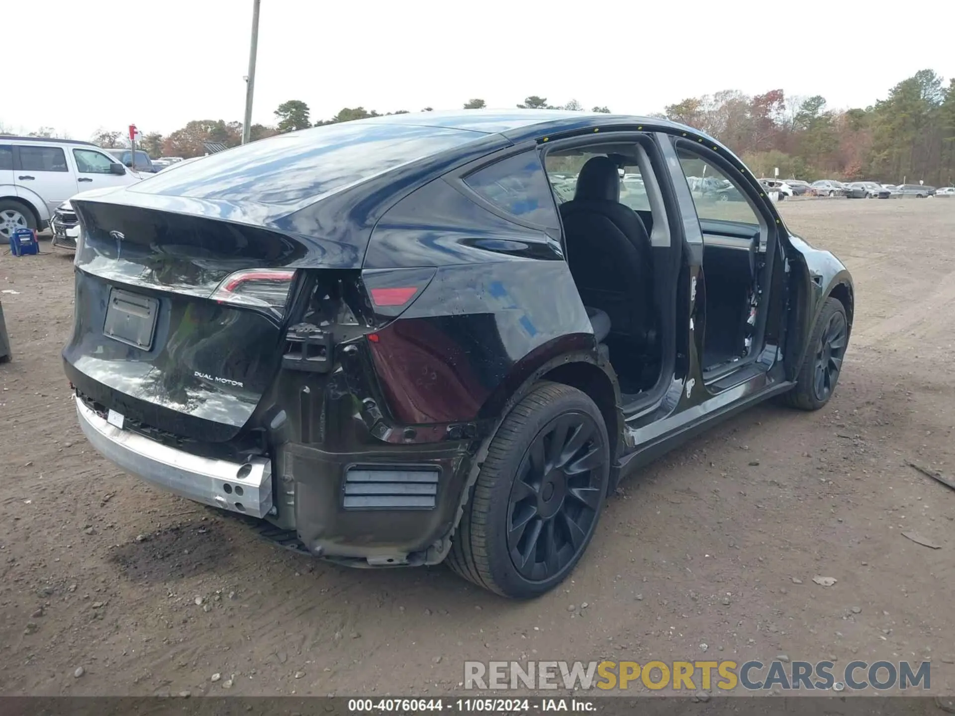 6 Photograph of a damaged car 7SAYGDEE4PA185160 TESLA MODEL Y 2023