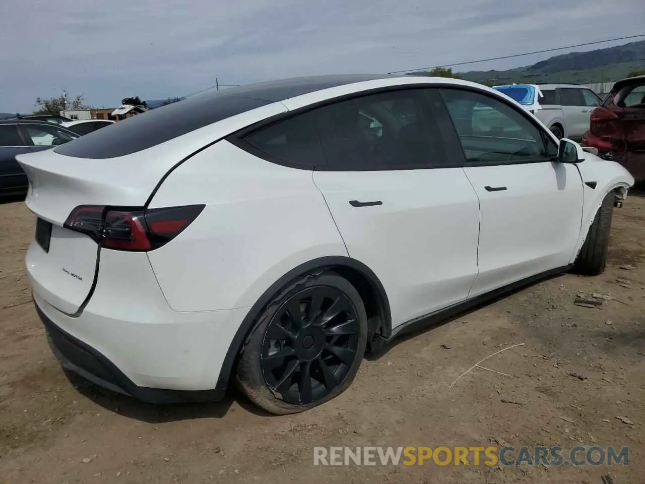3 Photograph of a damaged car 7SAYGDEE4PF590759 TESLA MODEL Y 2023