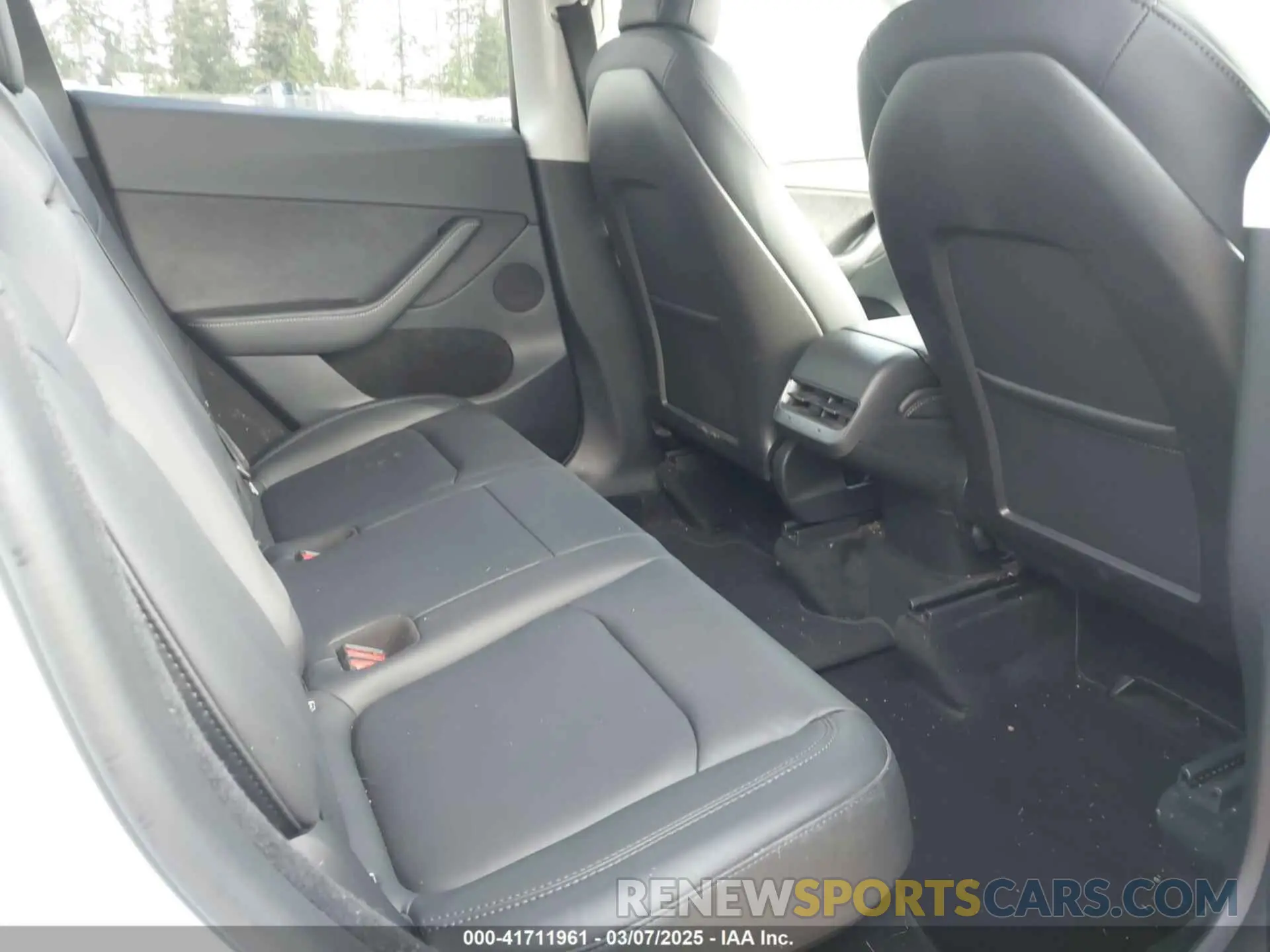 8 Фотография поврежденного автомобиля 7SAYGDEE4PF606636 TESLA MODEL Y 2023
