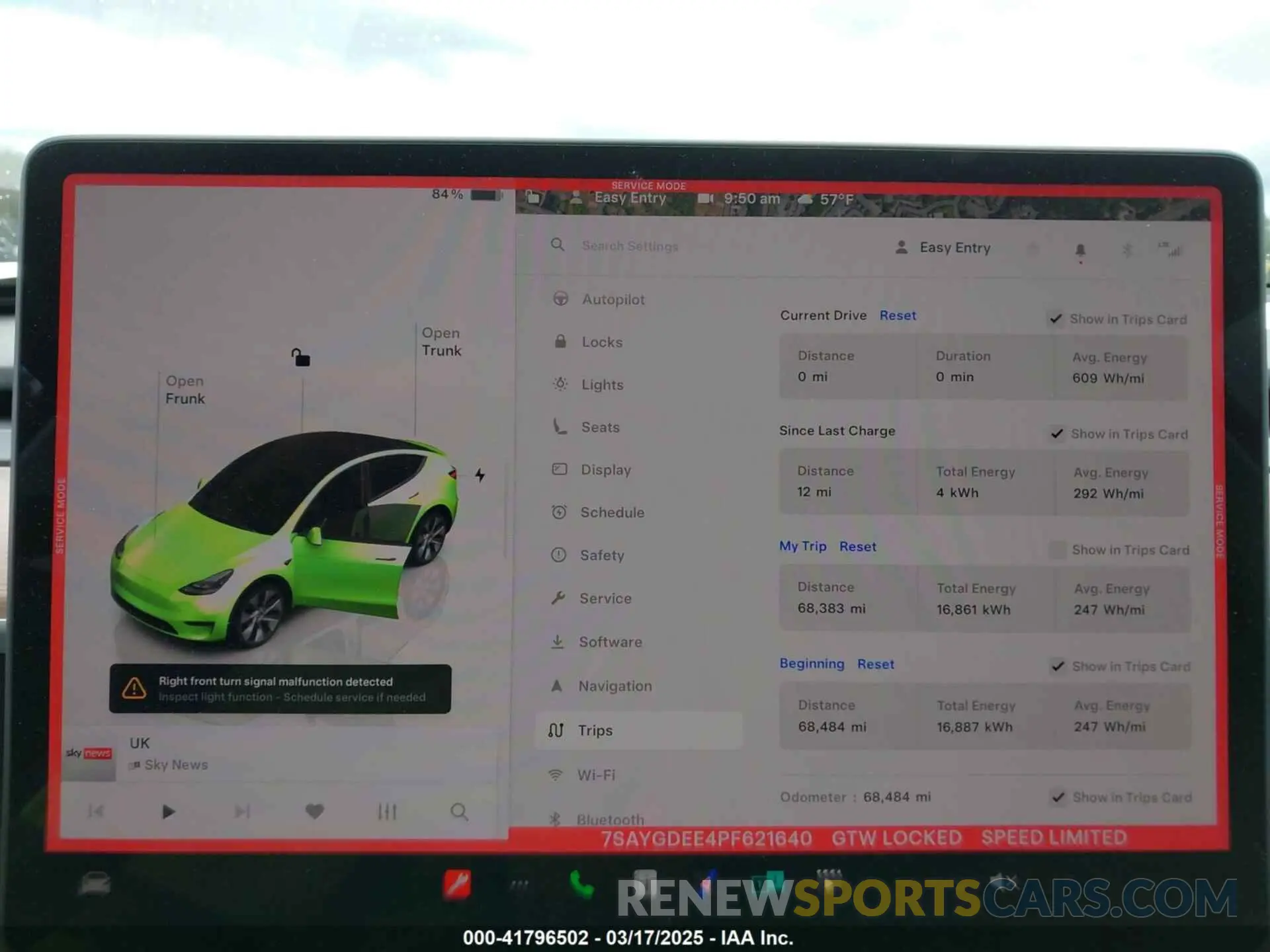 19 Photograph of a damaged car 7SAYGDEE4PF621640 TESLA MODEL Y 2023