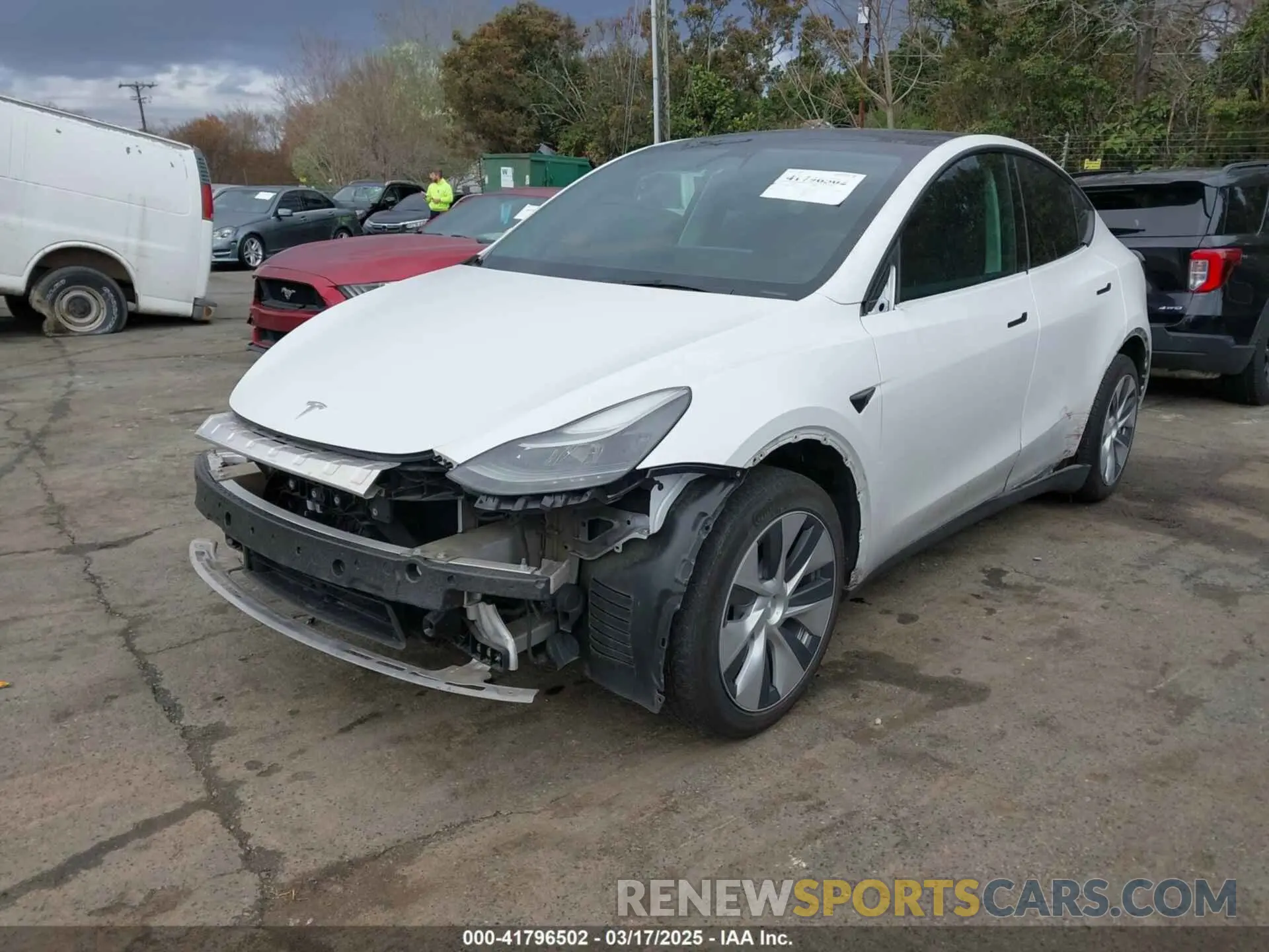 2 Photograph of a damaged car 7SAYGDEE4PF621640 TESLA MODEL Y 2023