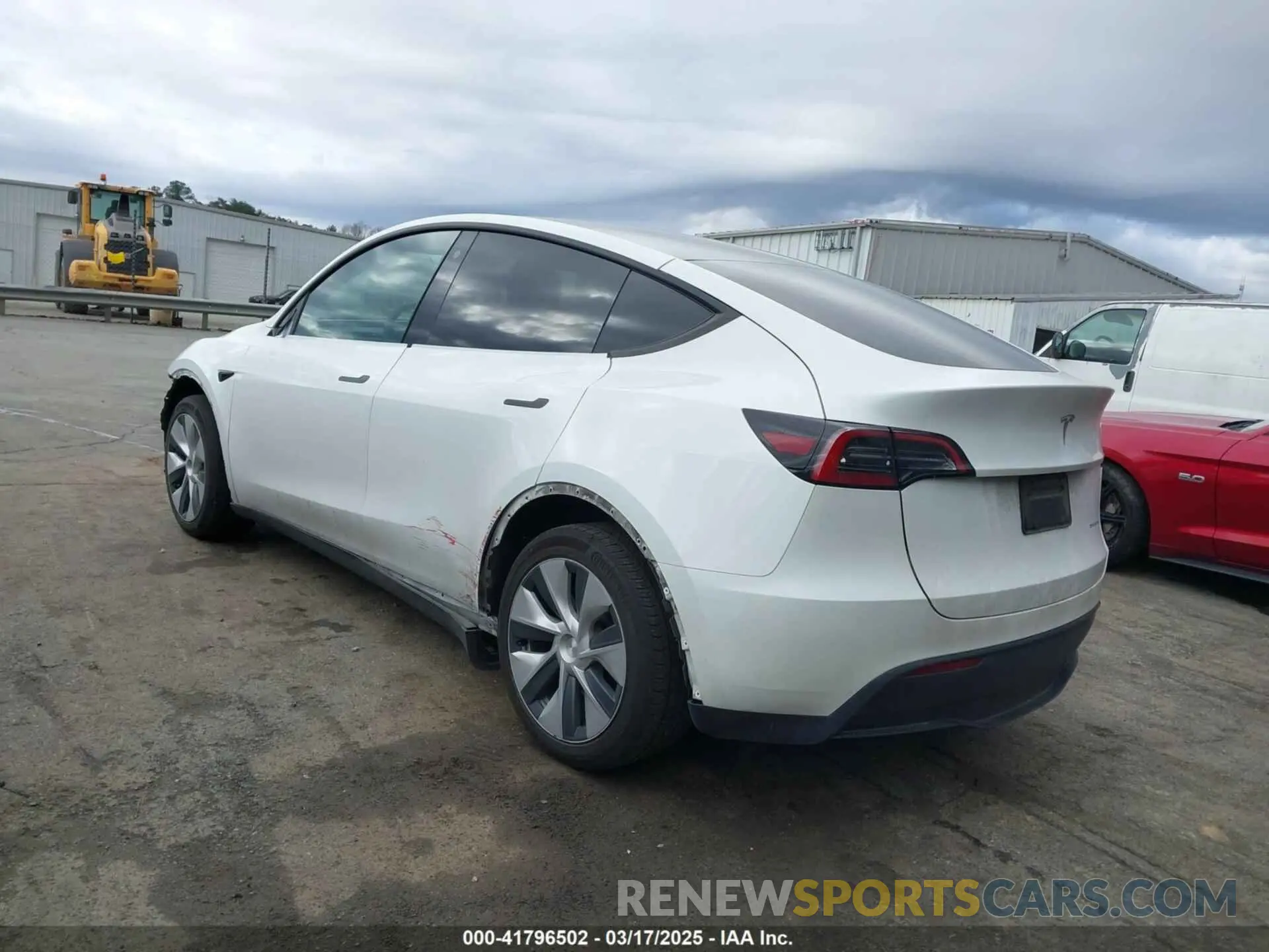3 Photograph of a damaged car 7SAYGDEE4PF621640 TESLA MODEL Y 2023