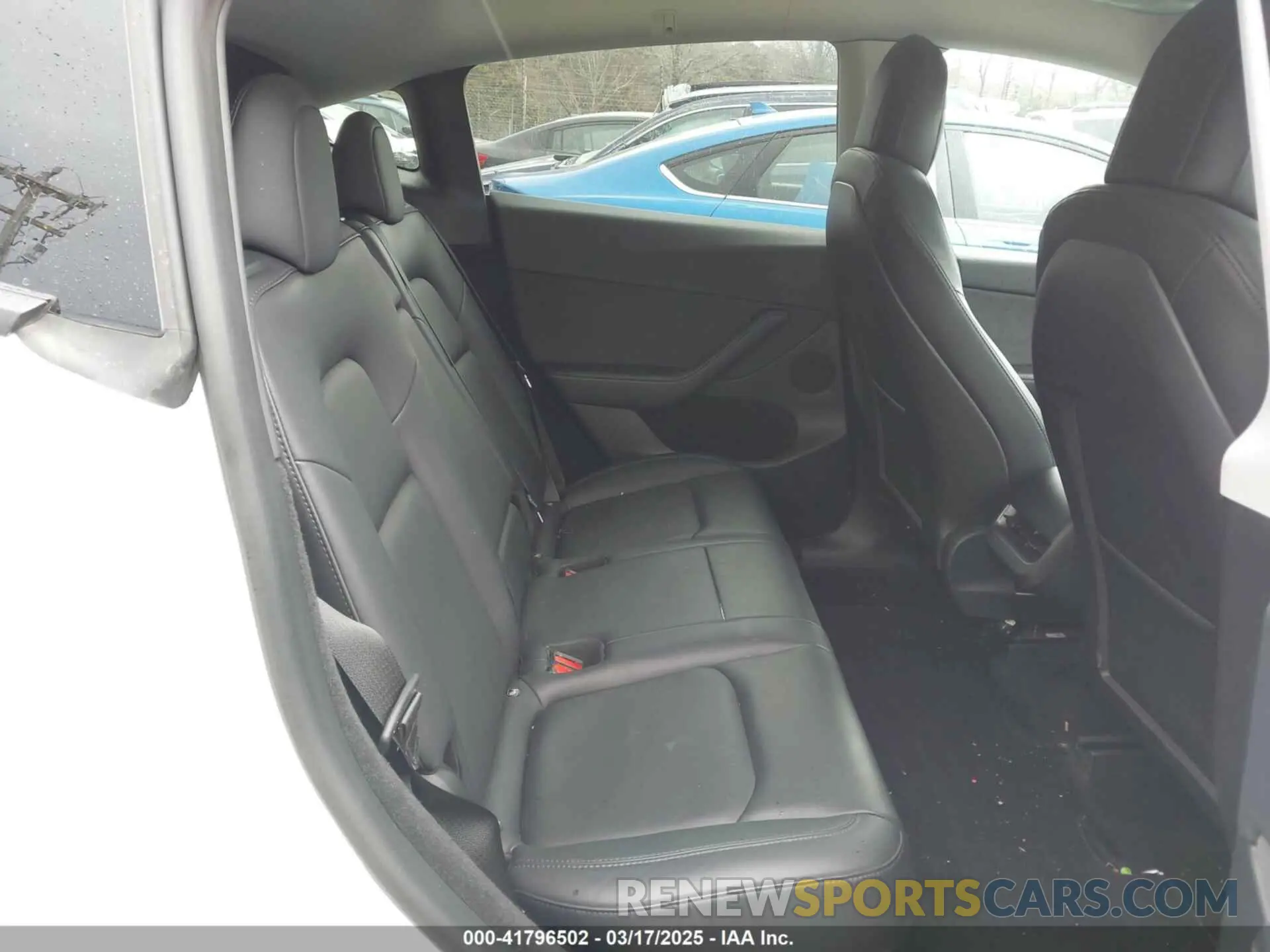 8 Photograph of a damaged car 7SAYGDEE4PF621640 TESLA MODEL Y 2023