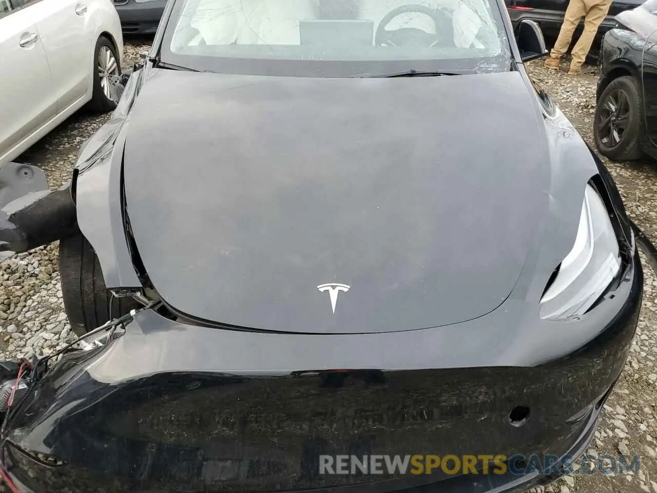 12 Photograph of a damaged car 7SAYGDEE4PF637868 TESLA MODEL Y 2023