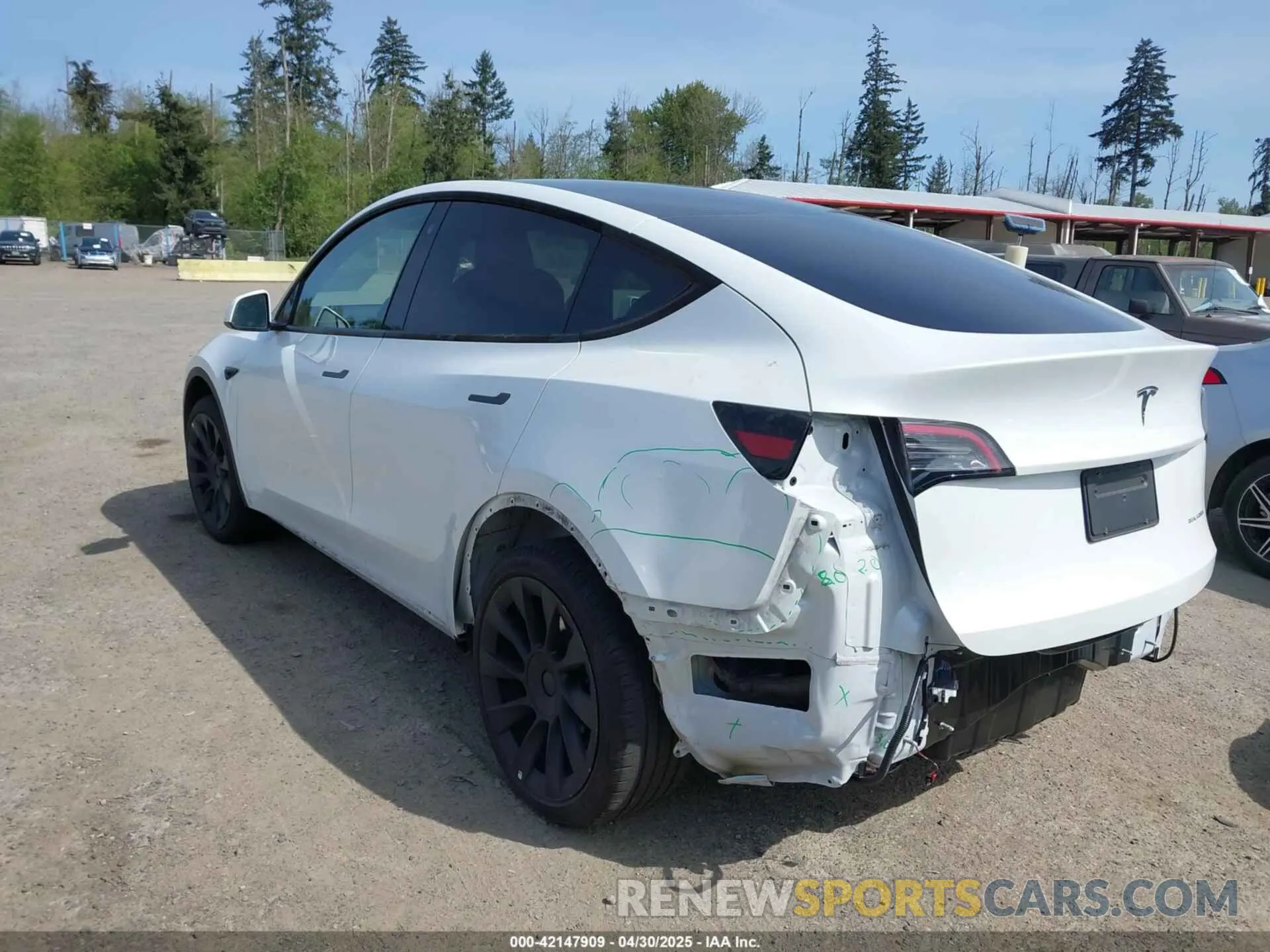 3 Photograph of a damaged car 7SAYGDEE4PF676167 TESLA MODEL Y 2023