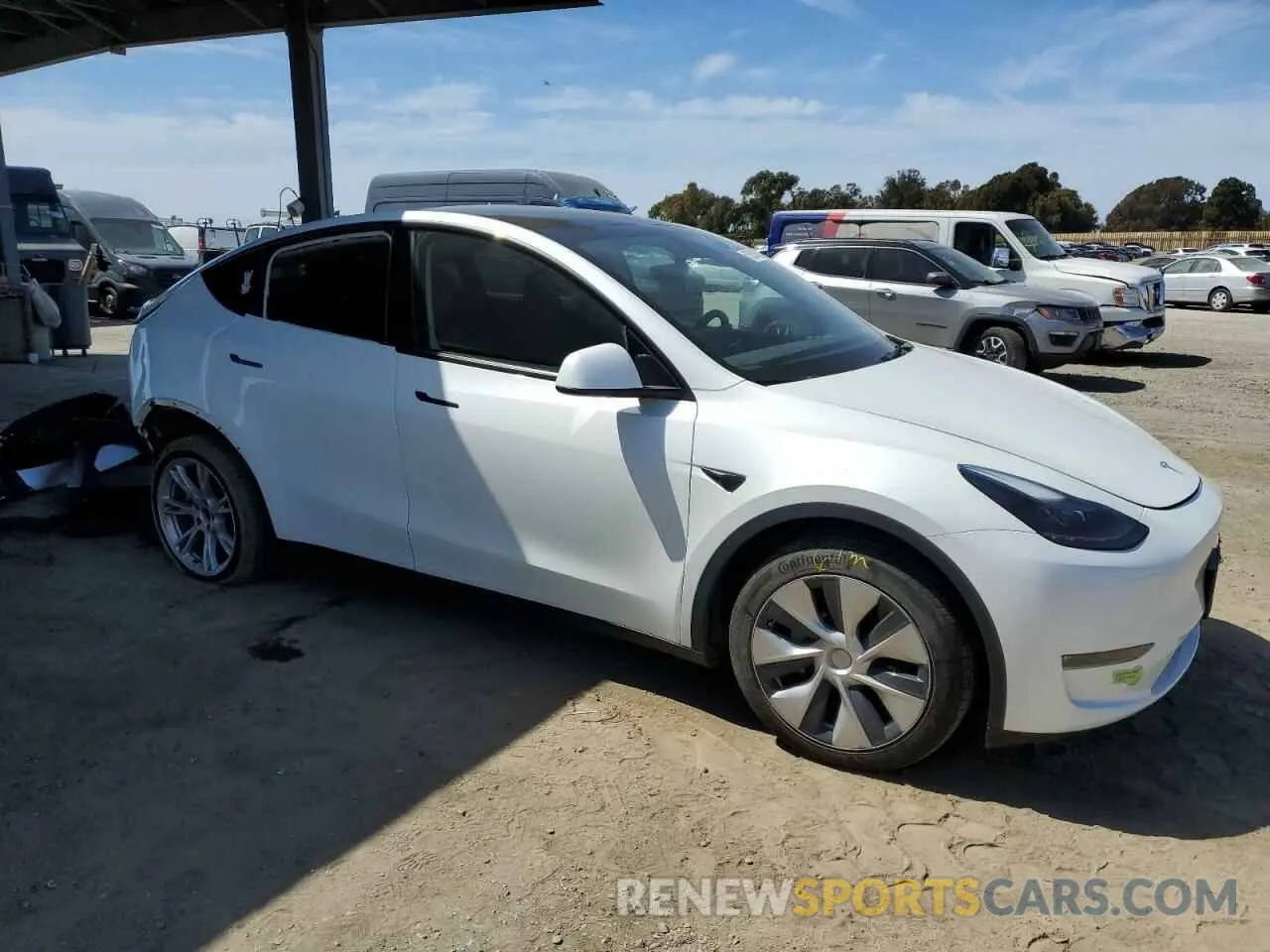 4 Фотография поврежденного автомобиля 7SAYGDEE4PF687251 TESLA MODEL Y 2023