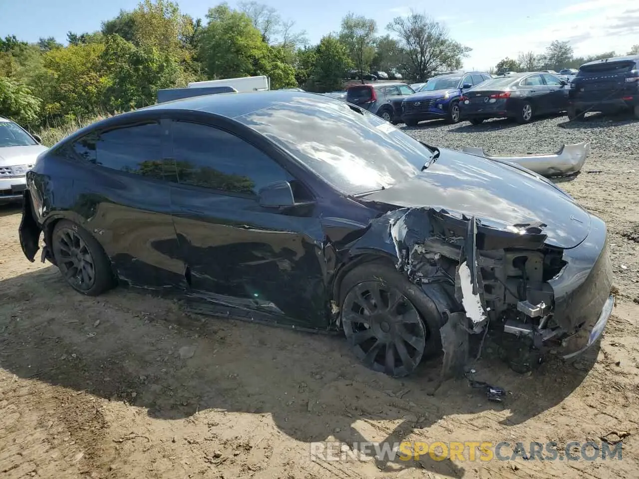 4 Photograph of a damaged car 7SAYGDEE4PF691672 TESLA MODEL Y 2023