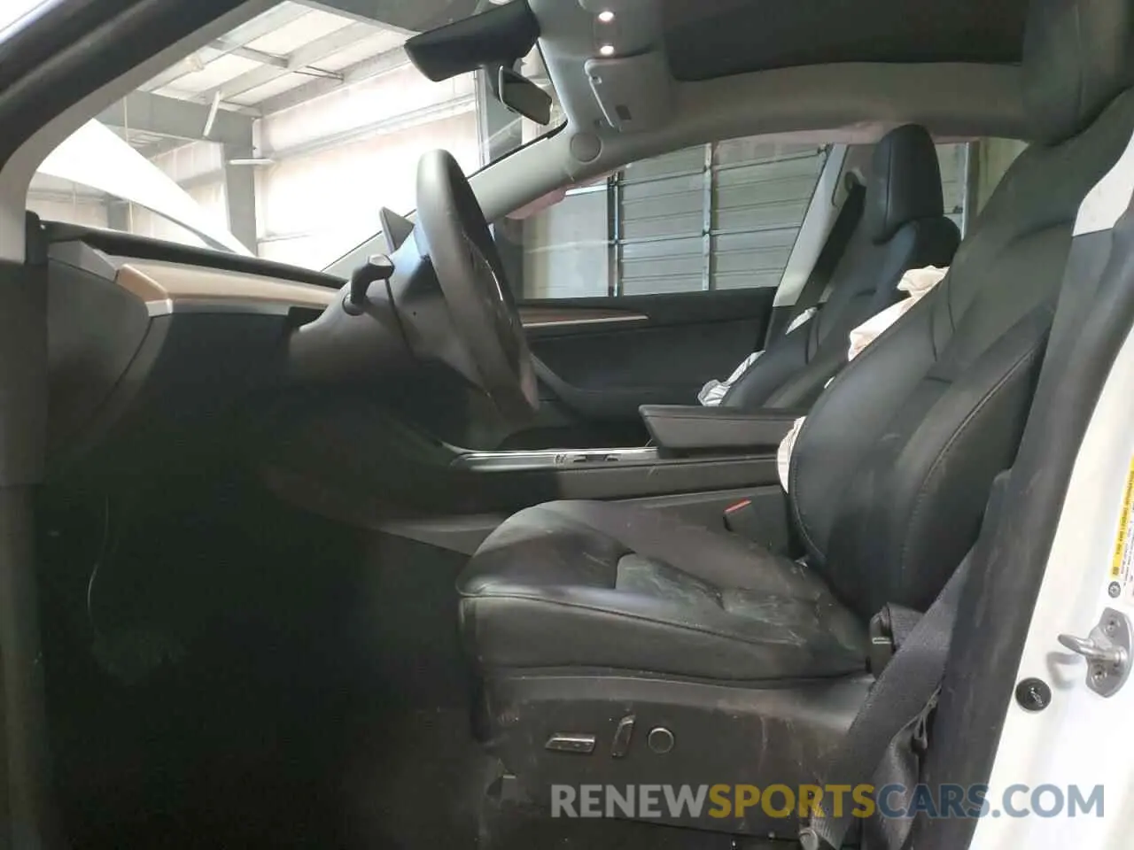 7 Photograph of a damaged car 7SAYGDEE4PF755595 TESLA MODEL Y 2023