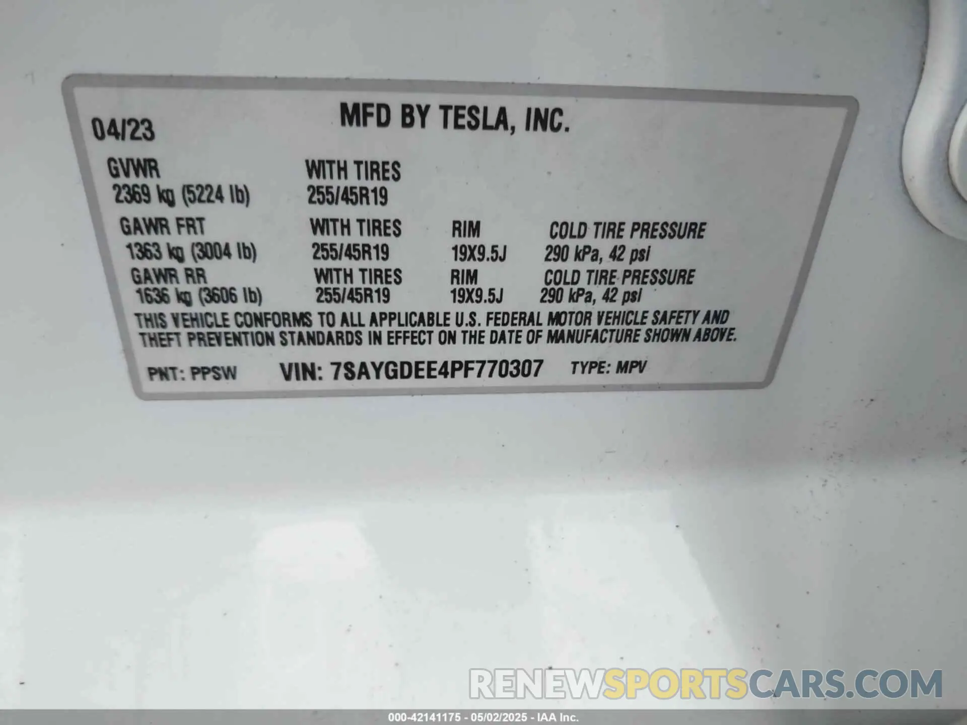 9 Photograph of a damaged car 7SAYGDEE4PF770307 TESLA MODEL Y 2023